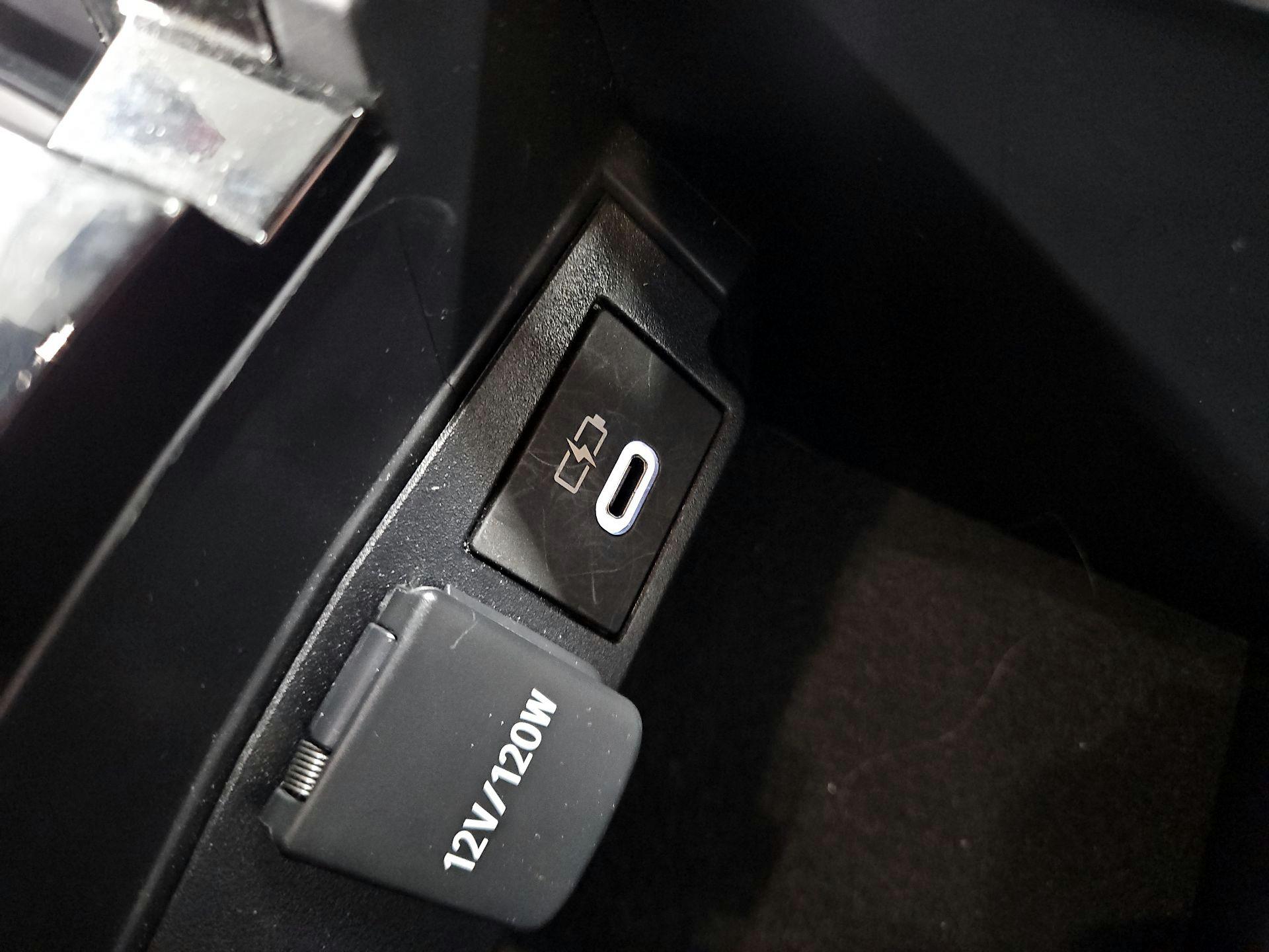 Thumbnail: 2023 Toyota Corolla - 18