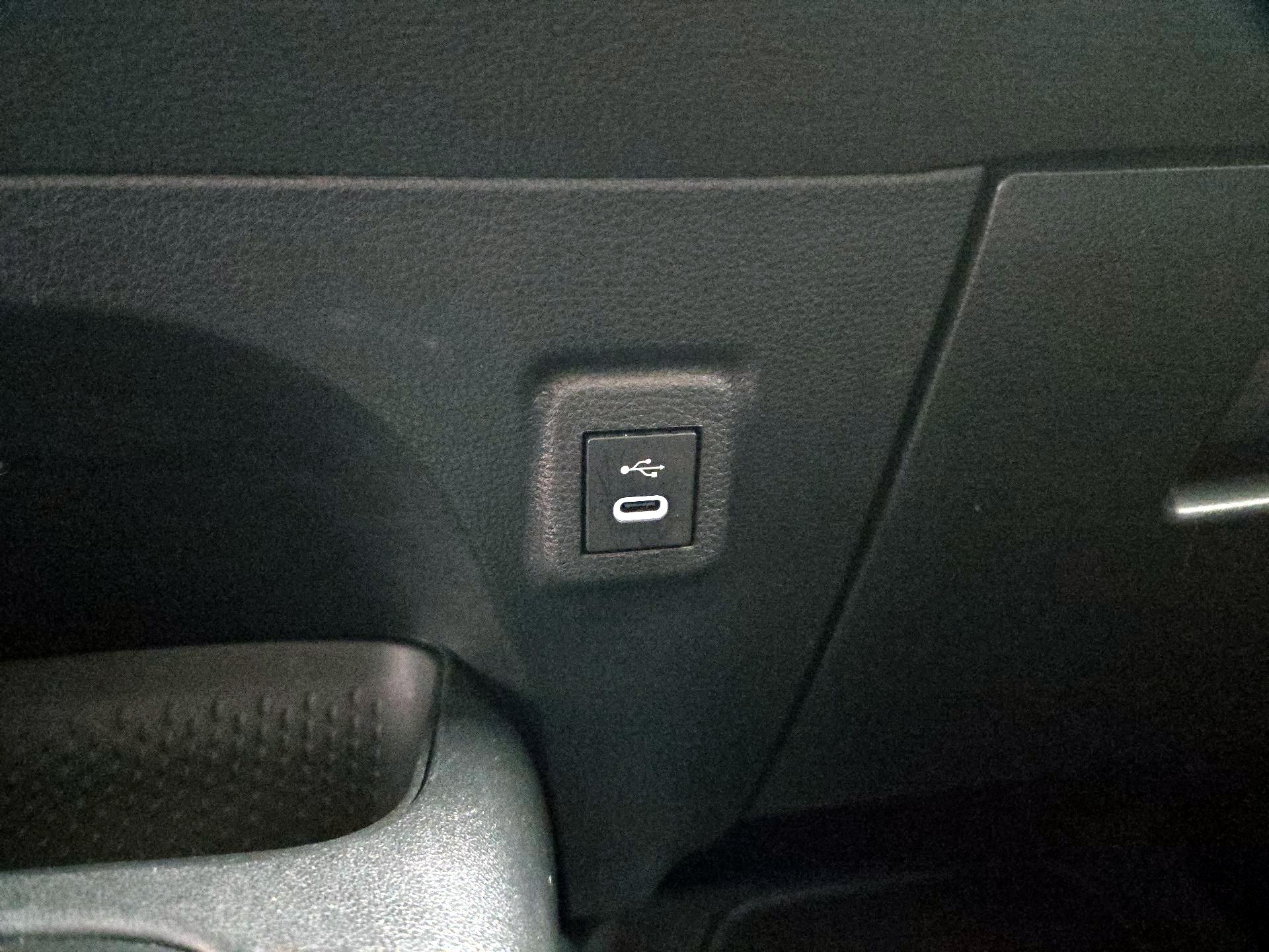 Thumbnail: 2025 Toyota Corolla - 18