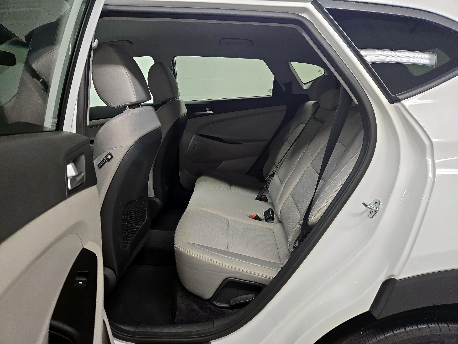 Thumbnail: 2021 Hyundai Tucson - 19