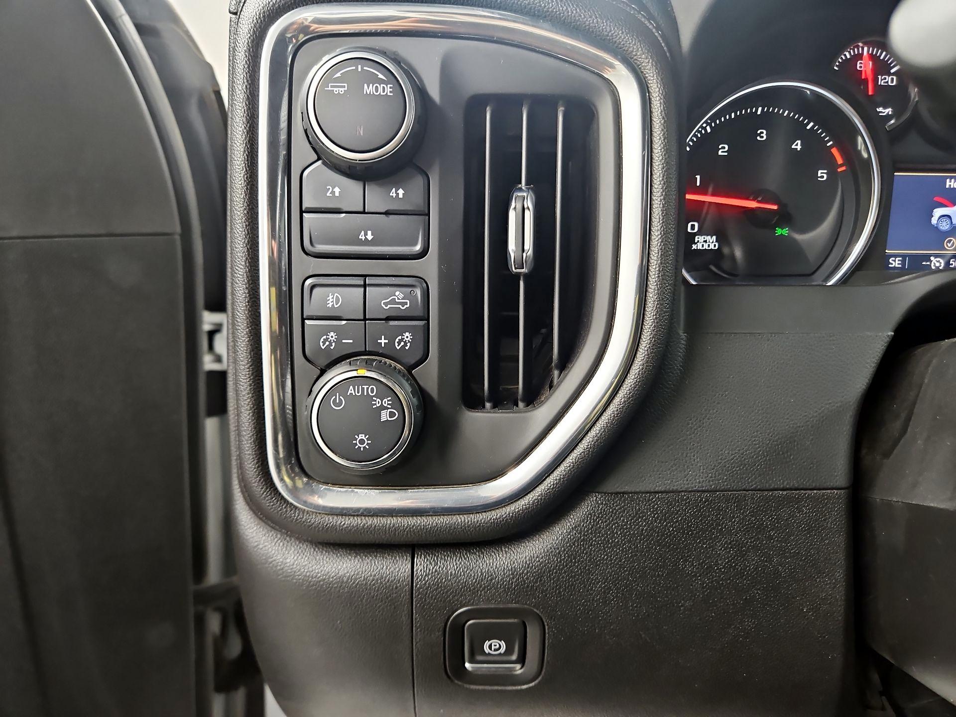 Thumbnail: 2023 Chevrolet Silverado 2500 - 13