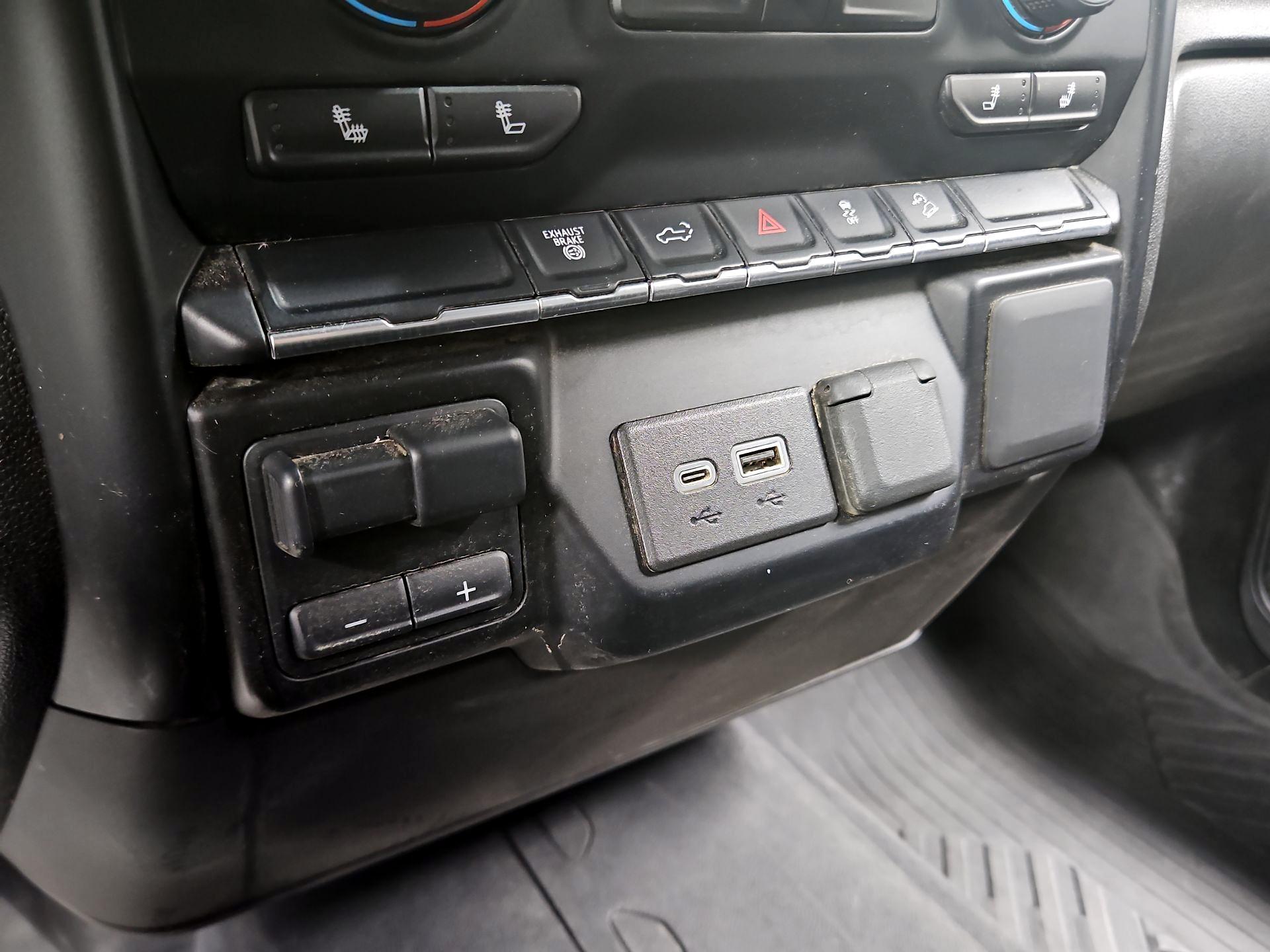 Thumbnail: 2023 Chevrolet Silverado 2500 - 18