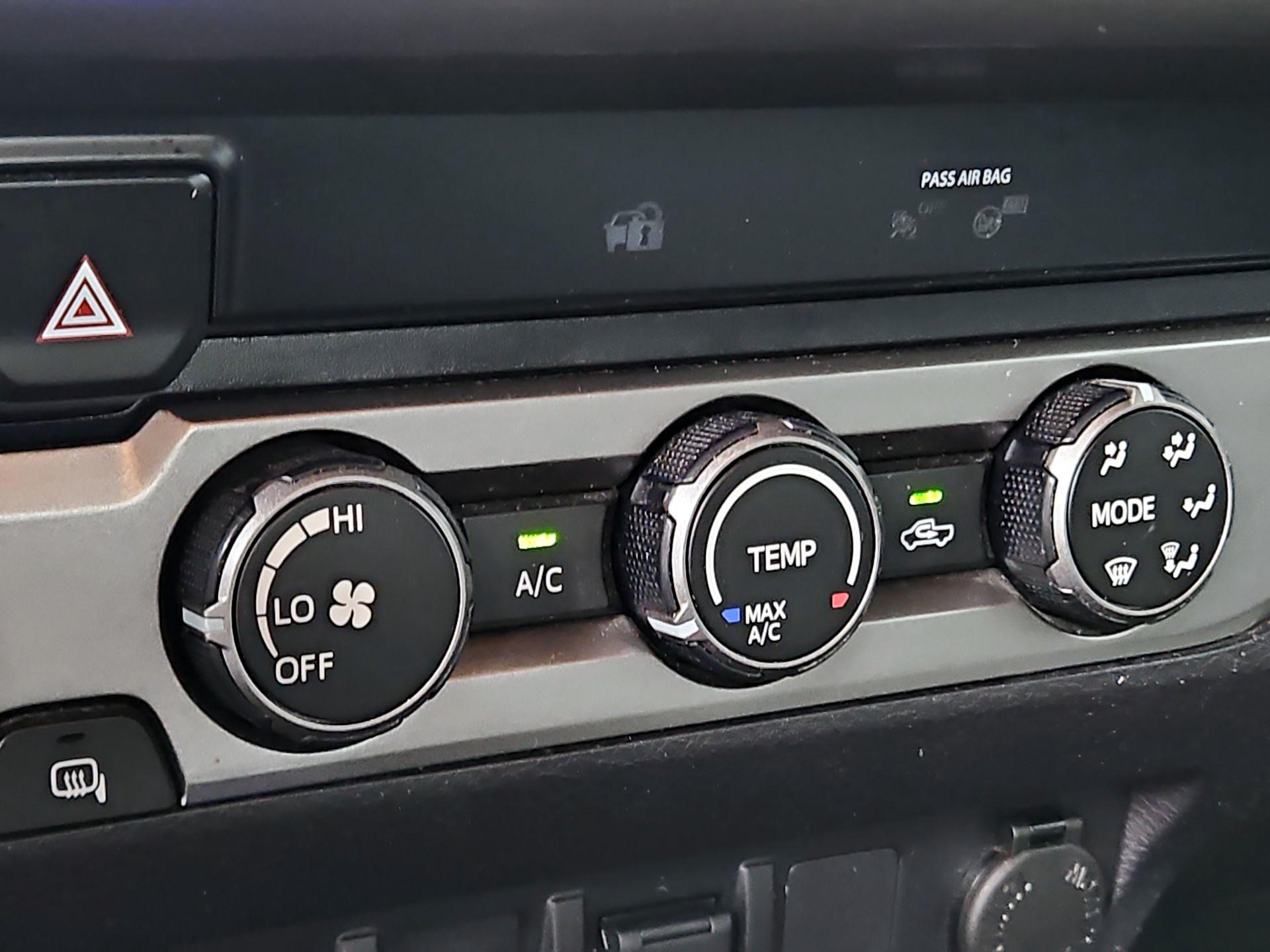 Thumbnail: 2020 Toyota Tacoma - 16