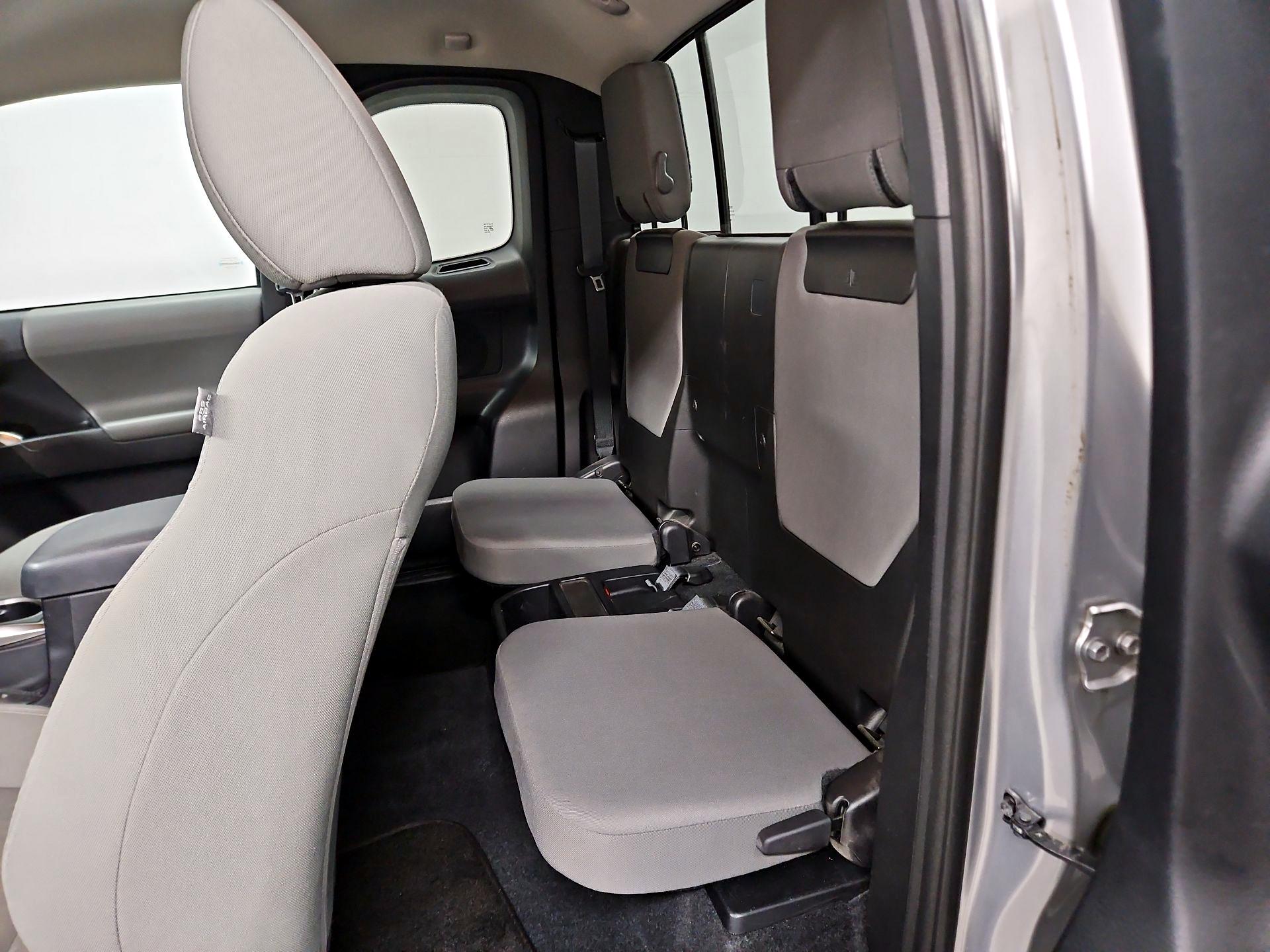 Thumbnail: 2020 Toyota Tacoma - 19