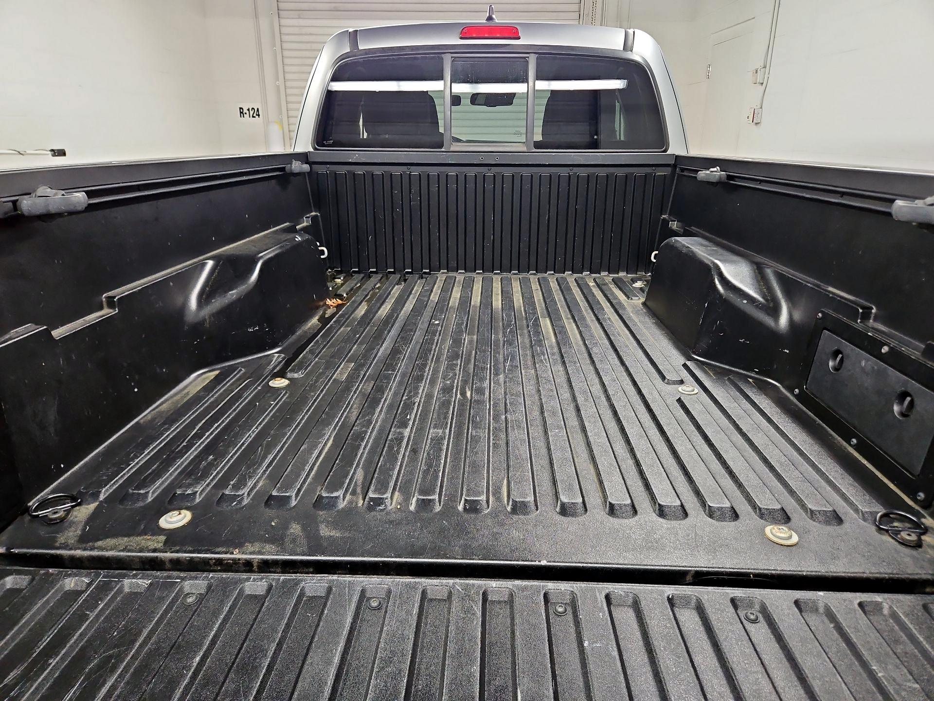 Thumbnail: 2020 Toyota Tacoma - 20