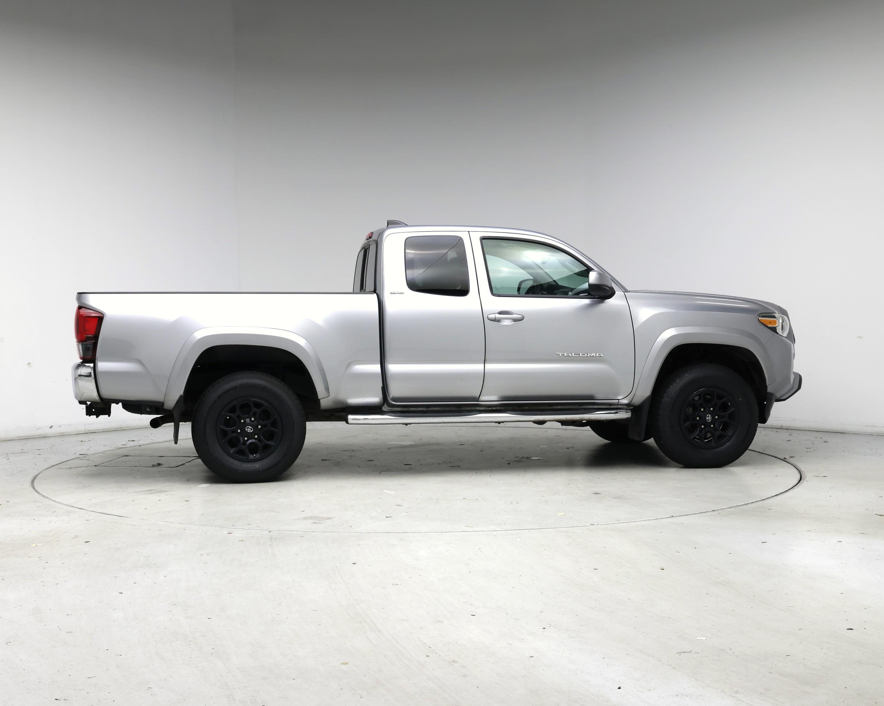 Thumbnail: 2020 Toyota Tacoma - 7