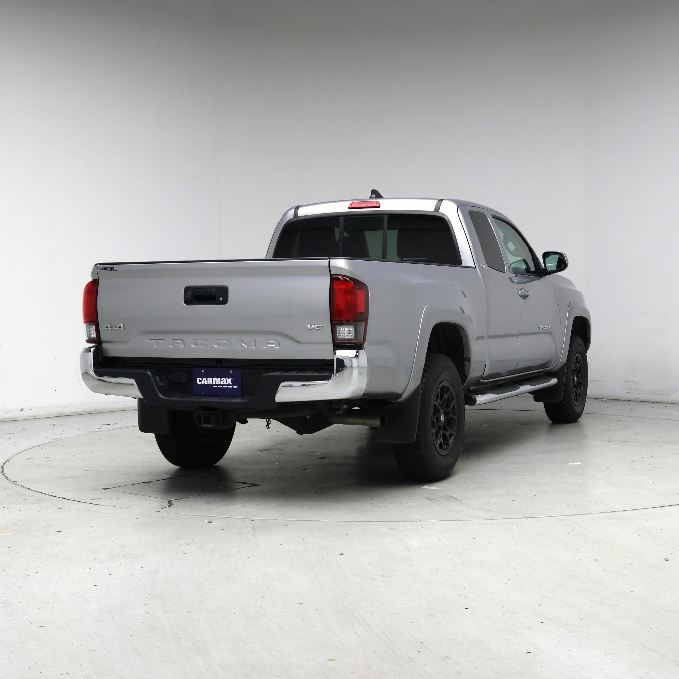 Thumbnail: 2020 Toyota Tacoma - 8