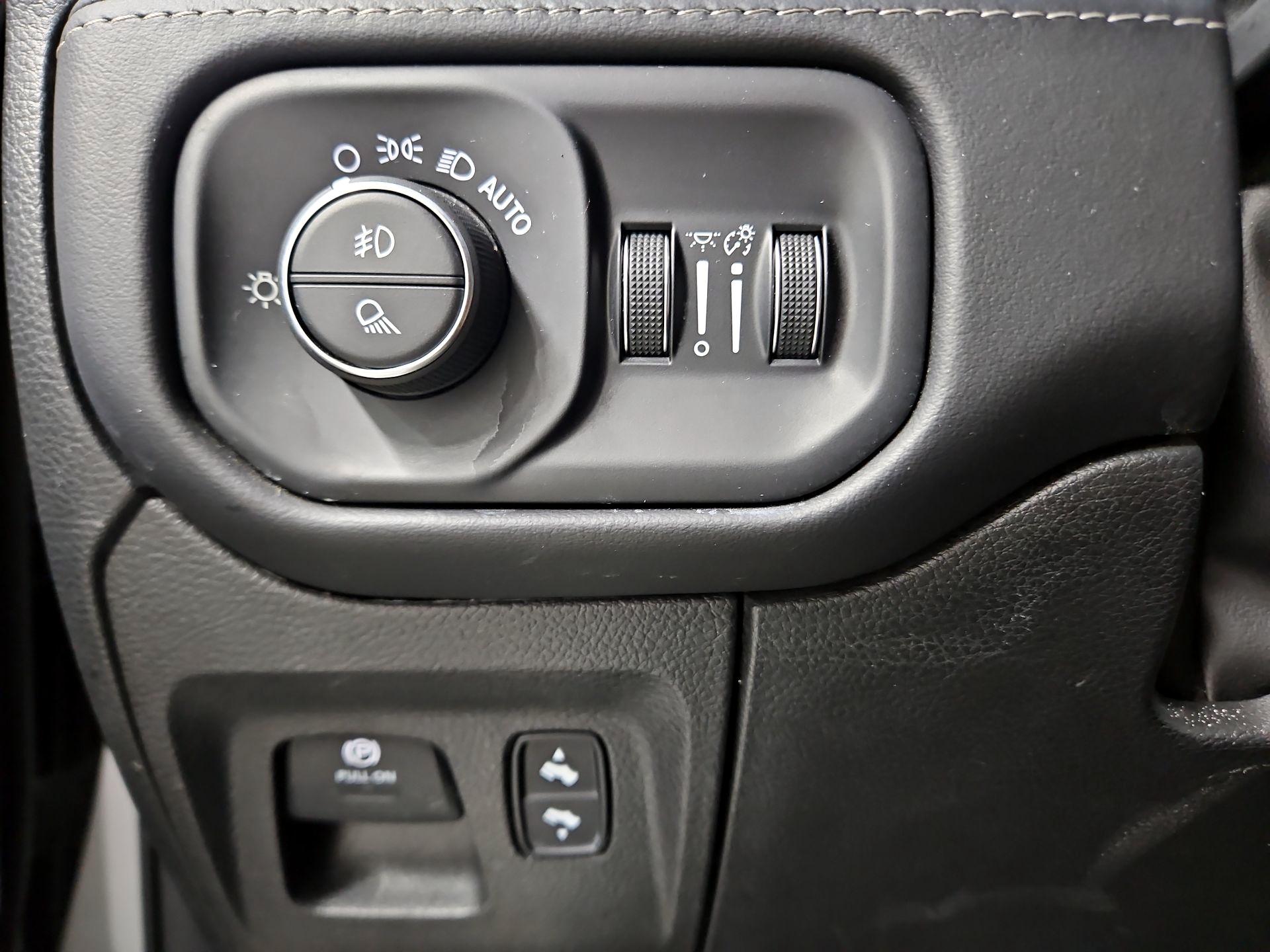 Thumbnail: 2023 RAM 1500 - 13