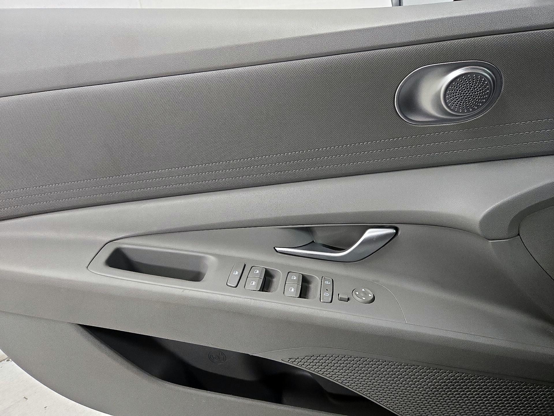 Thumbnail: 2023 Hyundai Elantra - 12