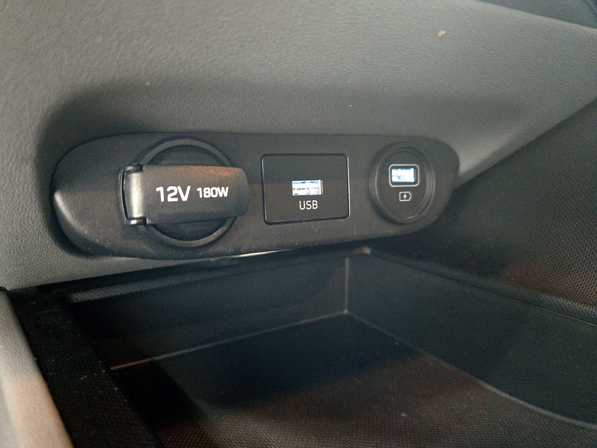 Thumbnail: 2023 Hyundai Elantra - 18