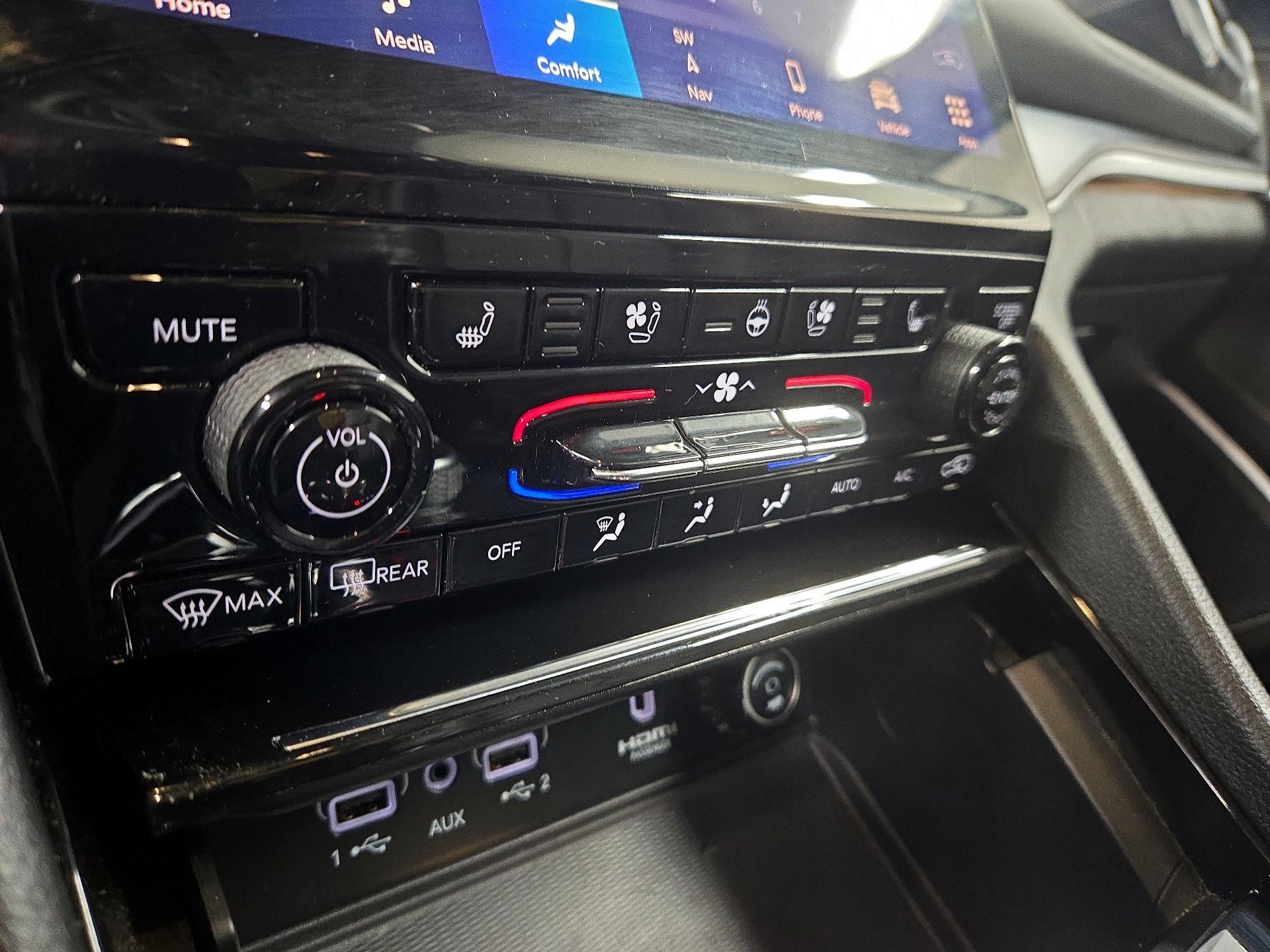 Thumbnail: 2022 Jeep Grand Cherokee - 17