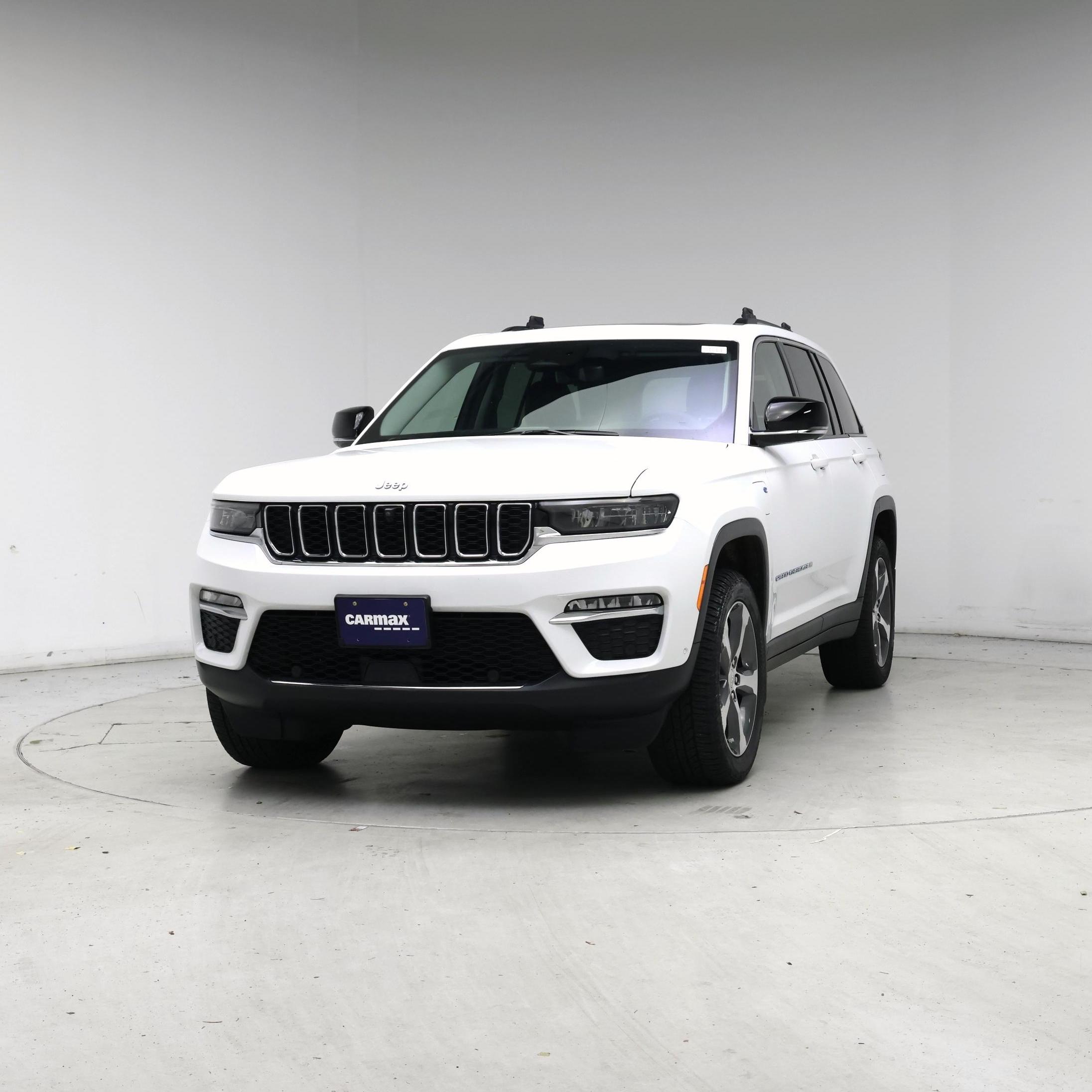 Thumbnail: 2022 Jeep Grand Cherokee - 4