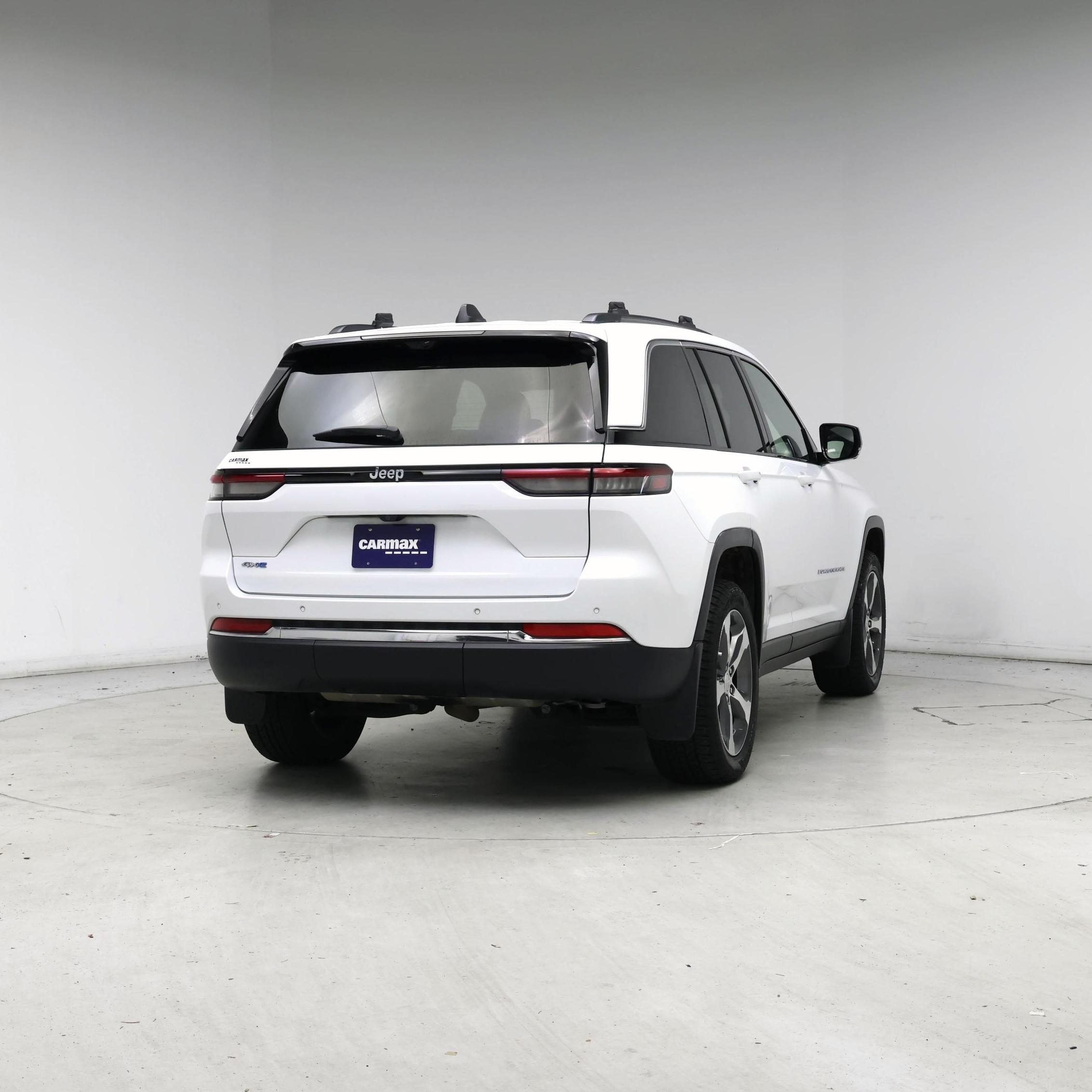 Thumbnail: 2022 Jeep Grand Cherokee - 8