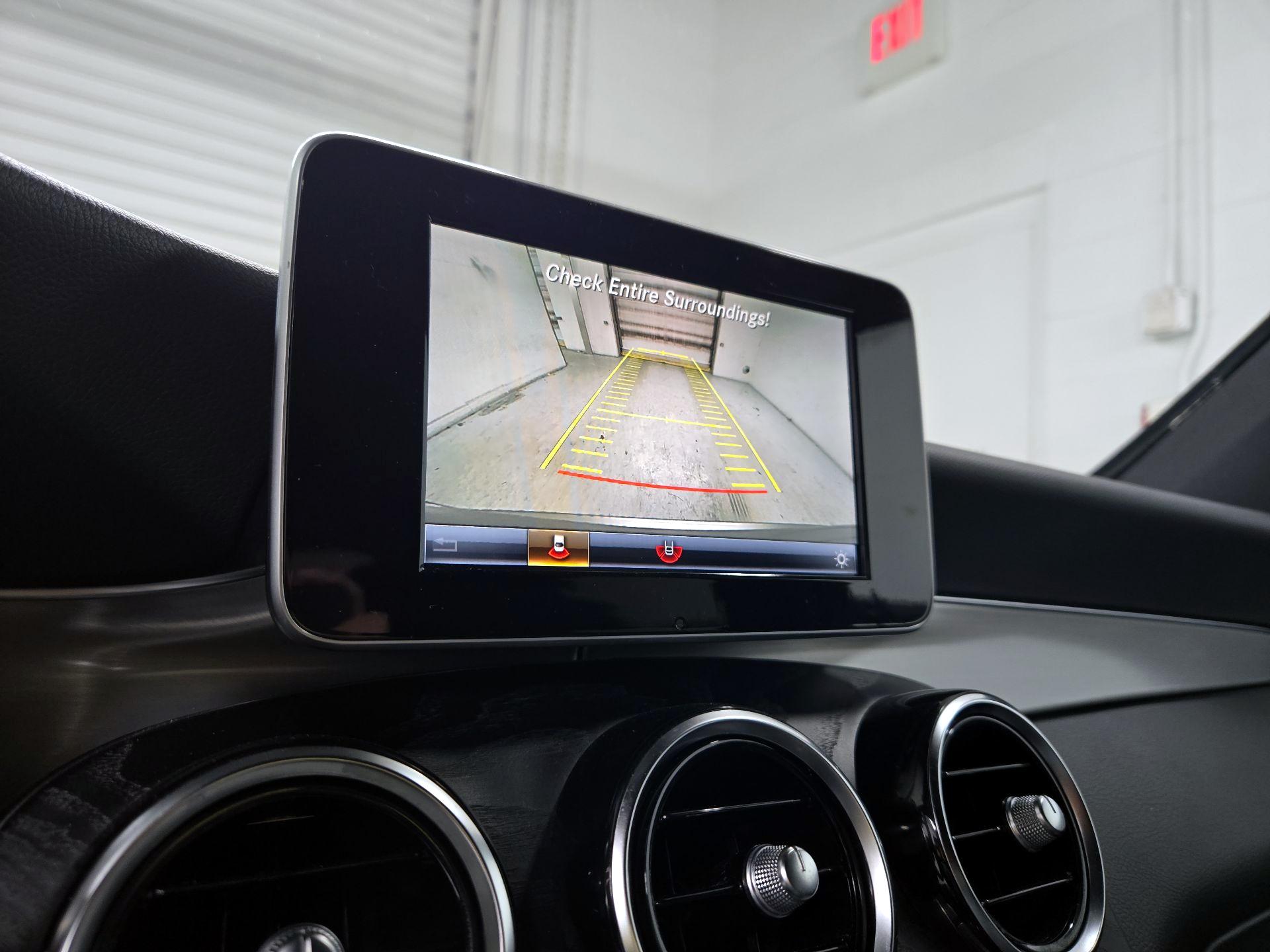 Thumbnail: 2019 Mercedes-Benz GLC - 14