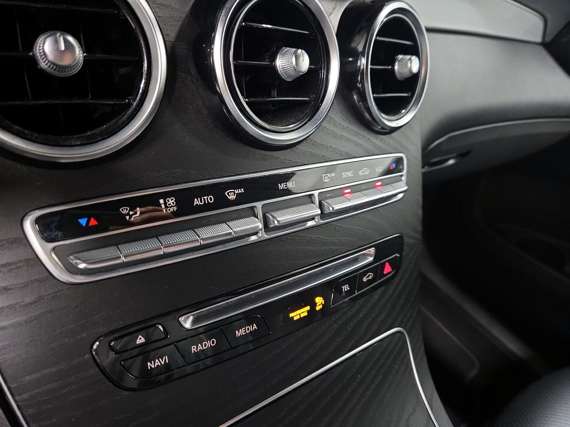 Thumbnail: 2019 Mercedes-Benz GLC - 16