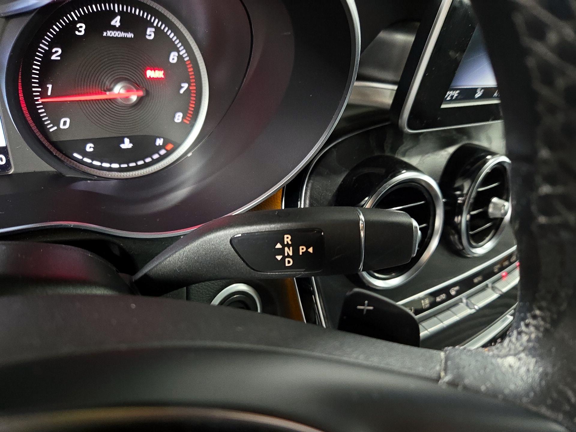 Thumbnail: 2019 Mercedes-Benz GLC - 17