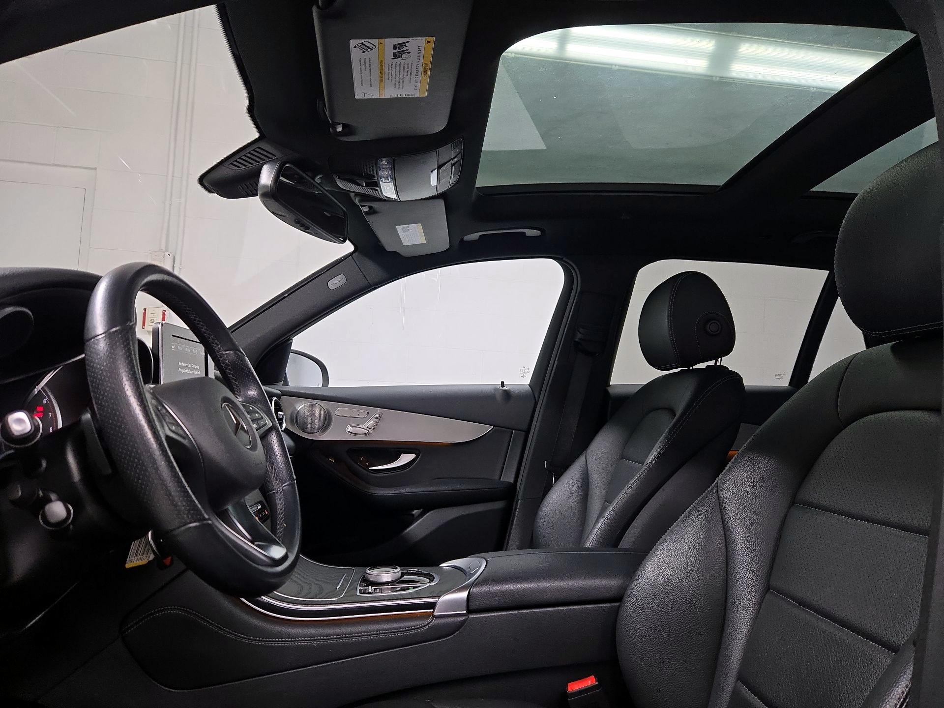 Thumbnail: 2019 Mercedes-Benz GLC - 19