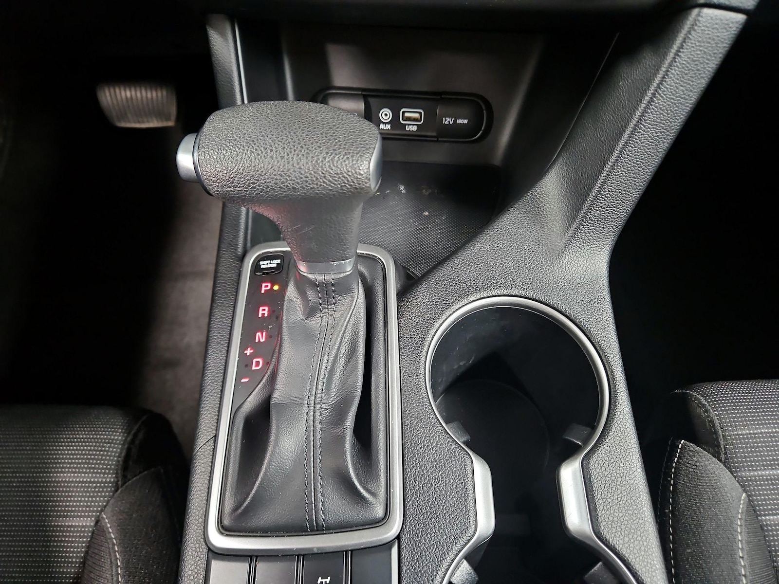 2018 Kia Sportage LX - Photo 18