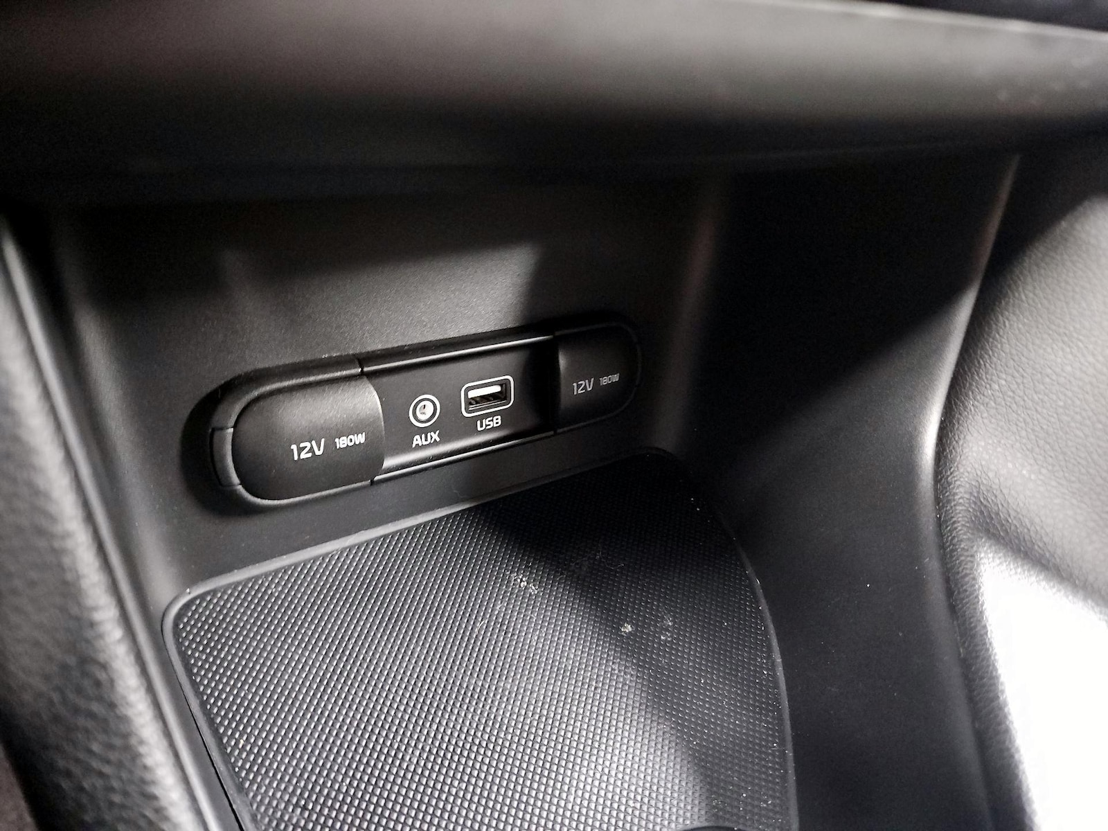 2018 Kia Sportage LX - Photo 19