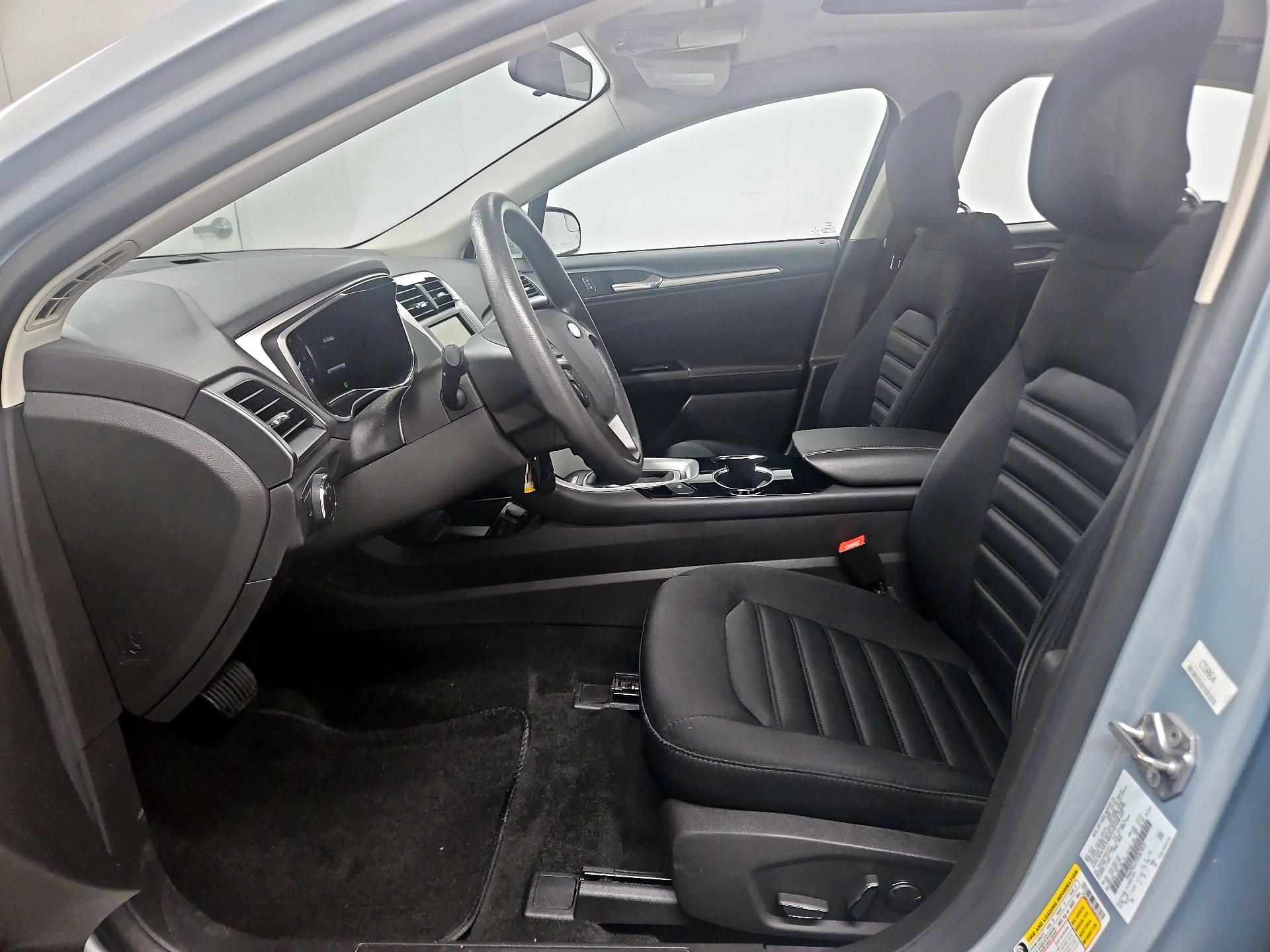 Thumbnail: 2014 Ford Fusion - 11