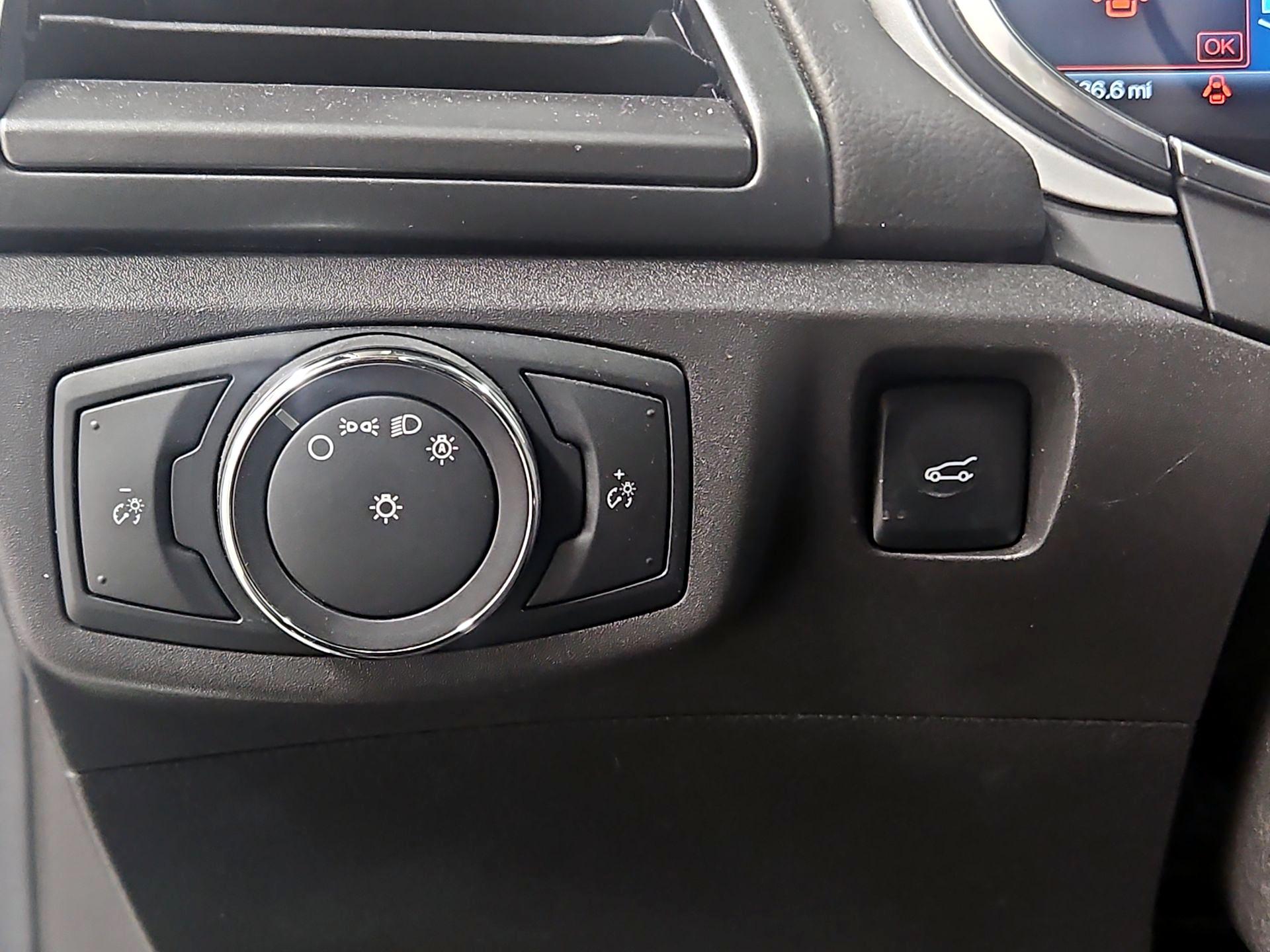 Thumbnail: 2014 Ford Fusion - 13