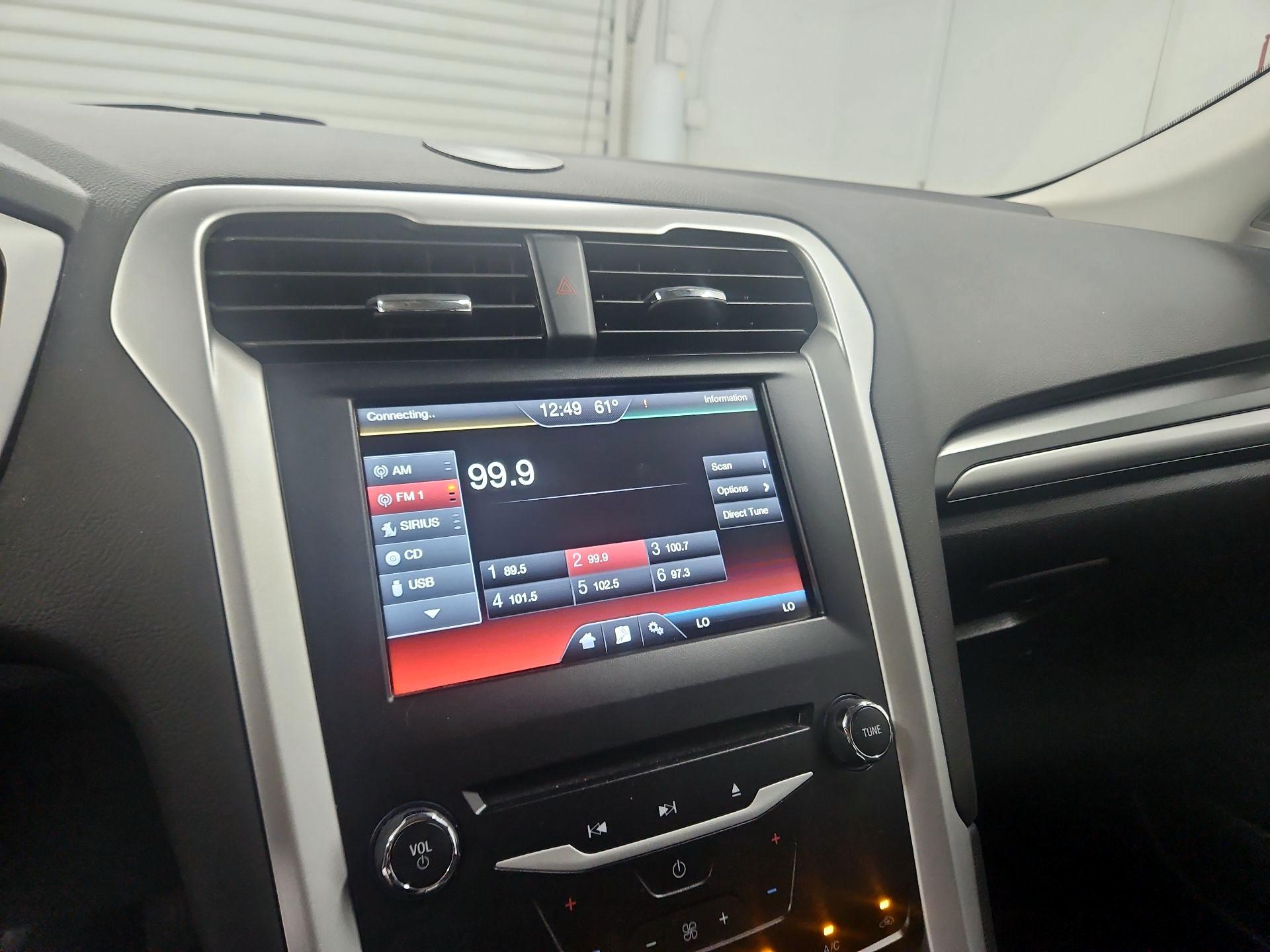 Thumbnail: 2014 Ford Fusion - 15