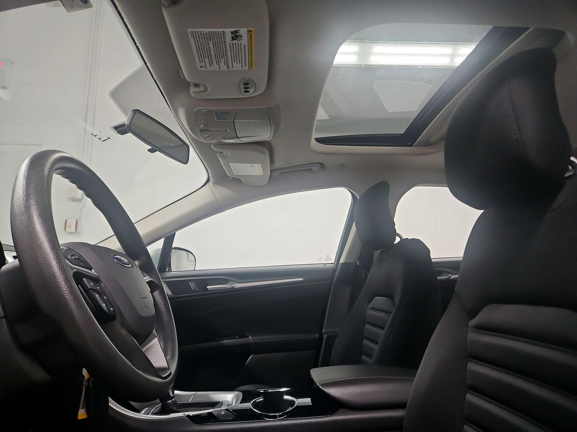 Thumbnail: 2014 Ford Fusion - 19