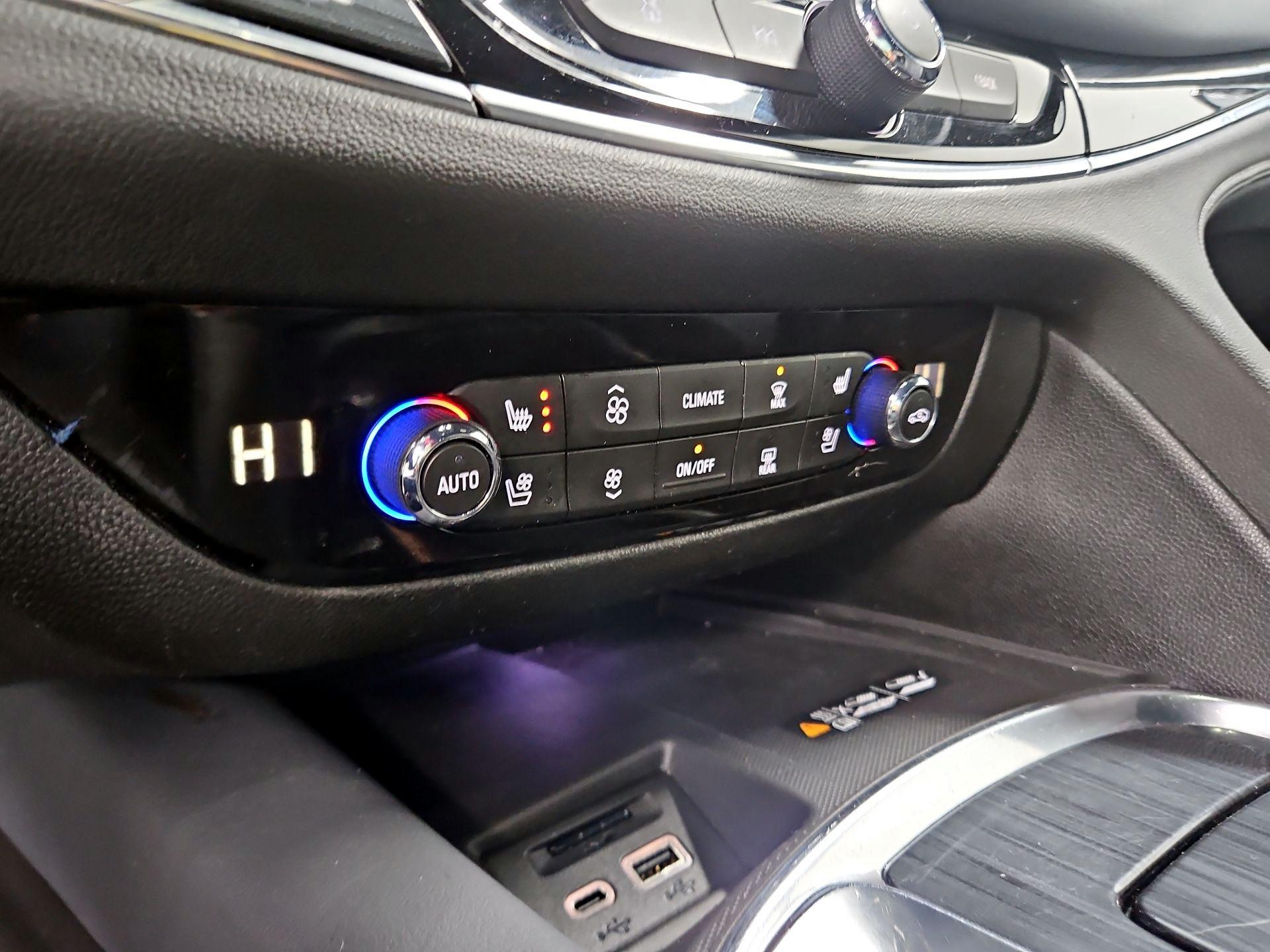 Thumbnail: 2022 Buick Enclave - 17