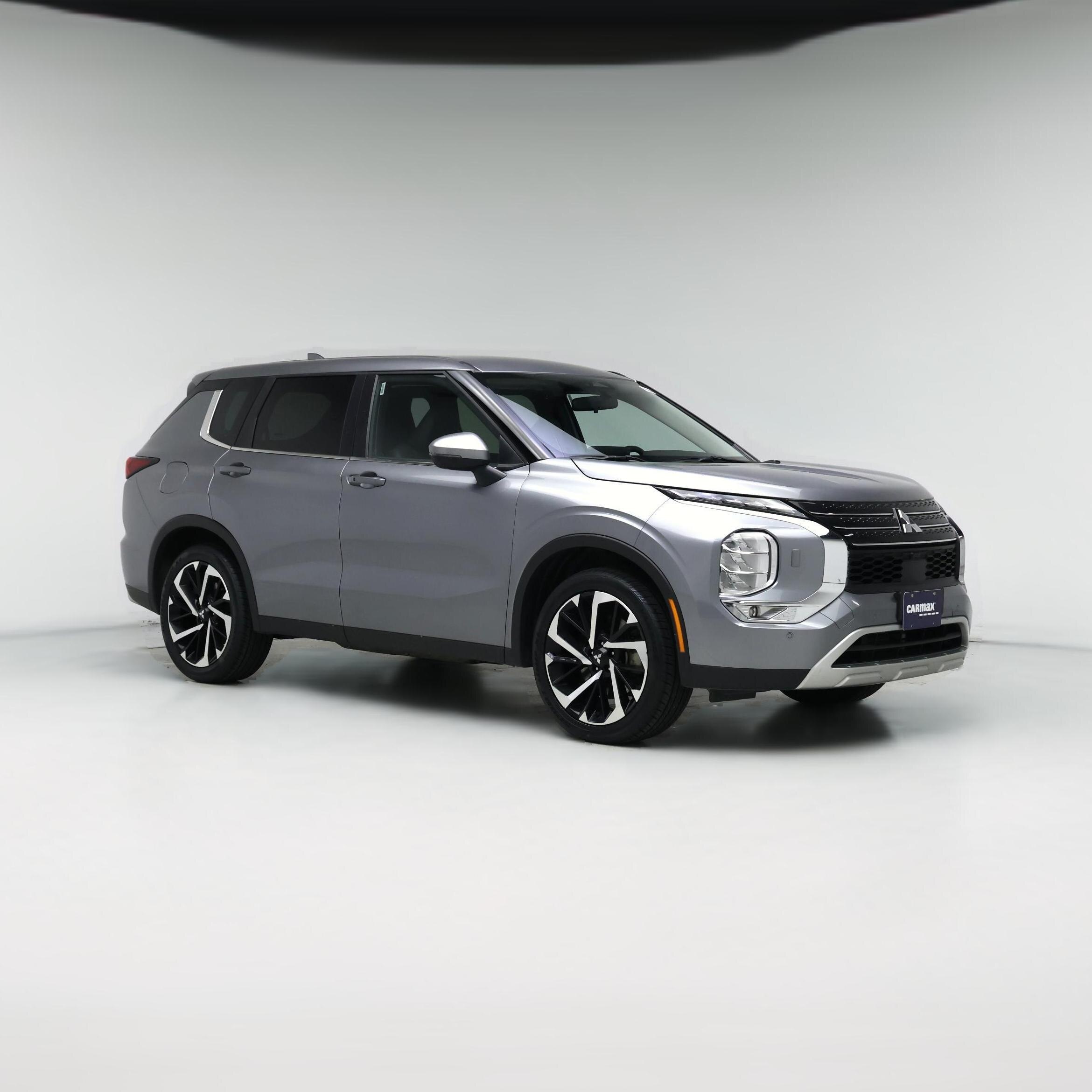 Thumbnail: 2024 Mitsubishi Outlander - 1