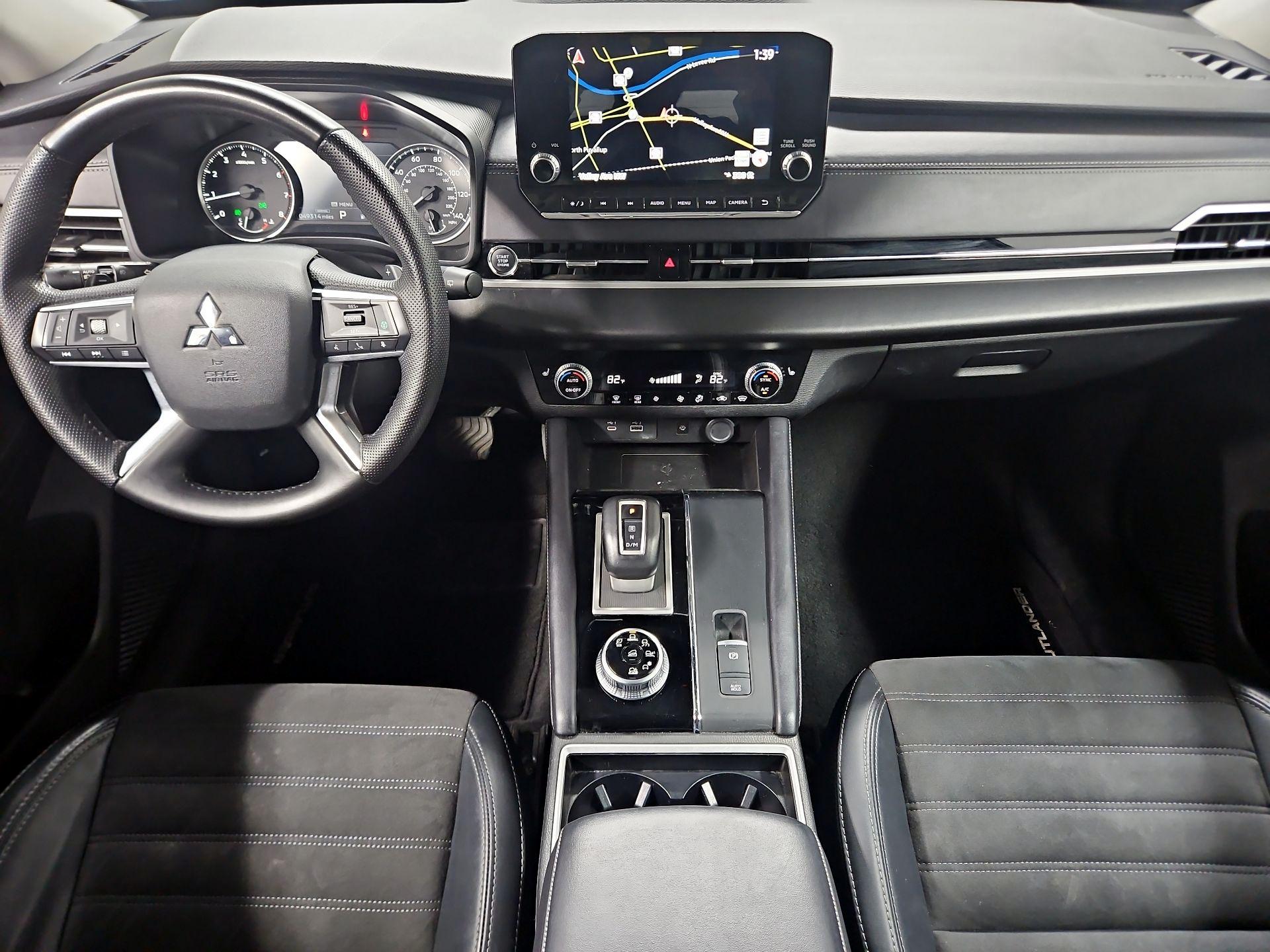 Thumbnail: 2024 Mitsubishi Outlander - 9