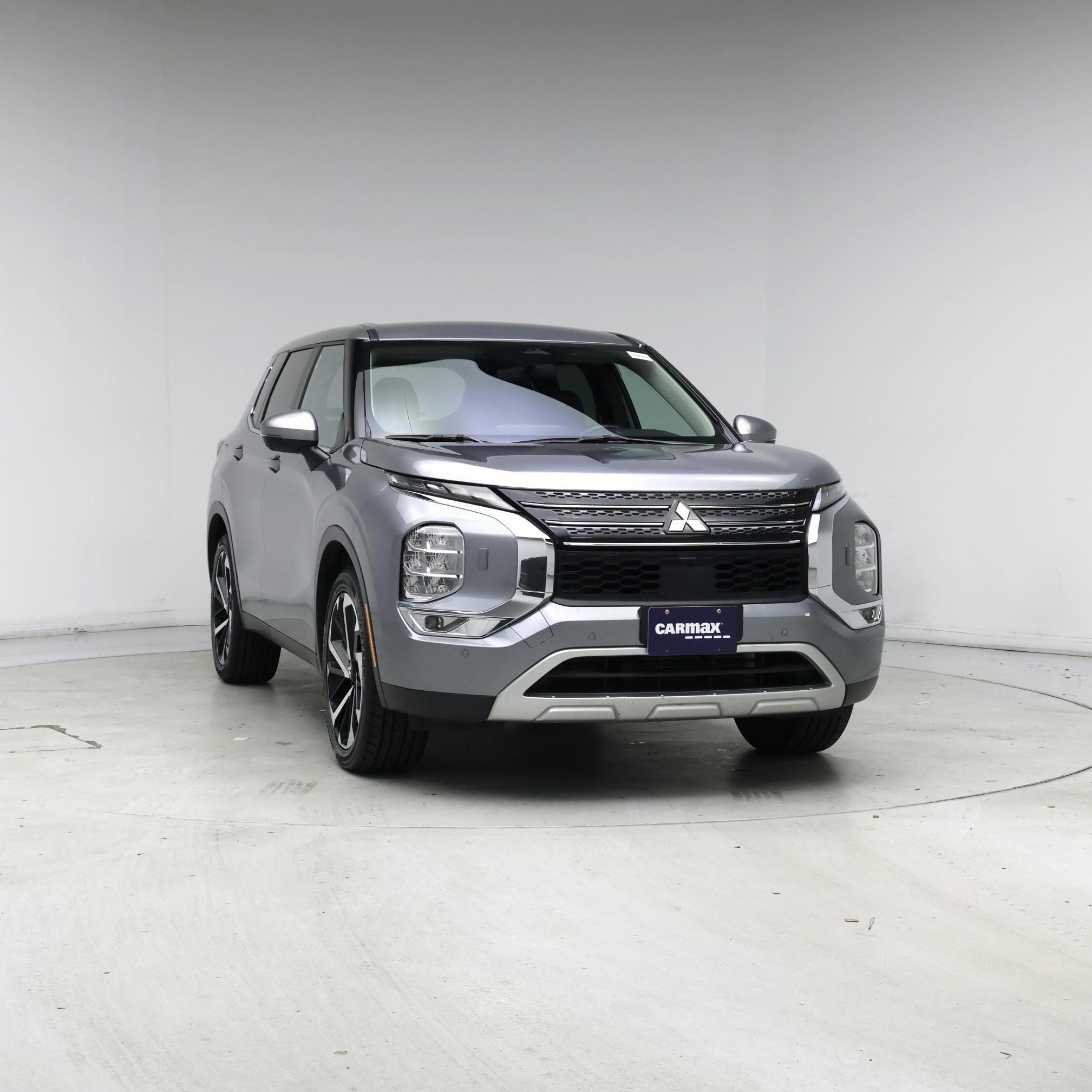 Thumbnail: 2024 Mitsubishi Outlander - 5