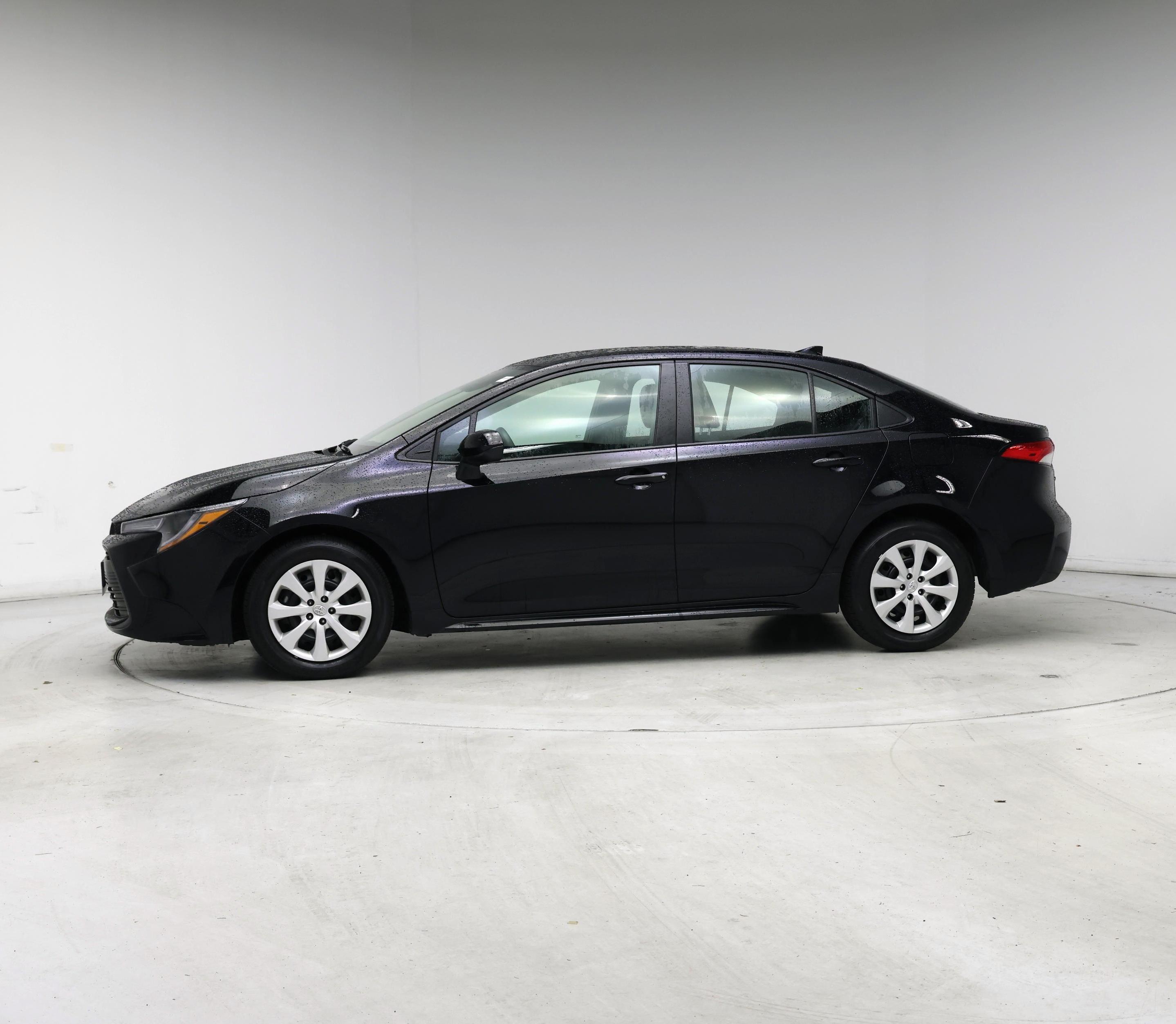 Thumbnail: 2025 Toyota Corolla - 3