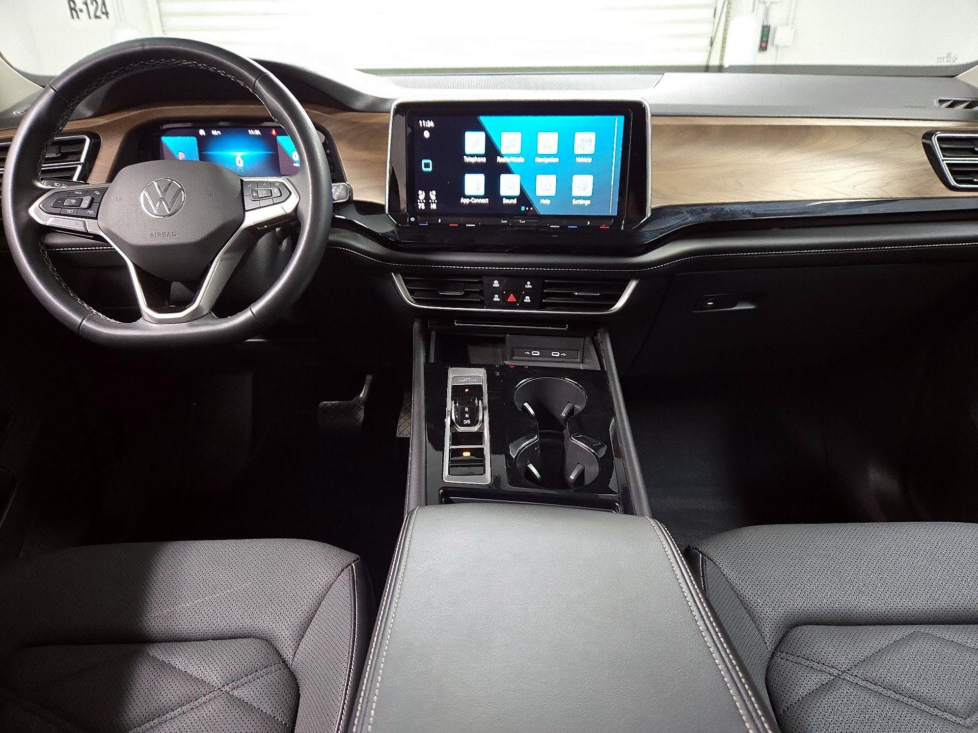 Thumbnail: 2024 Volkswagen Atlas - 9