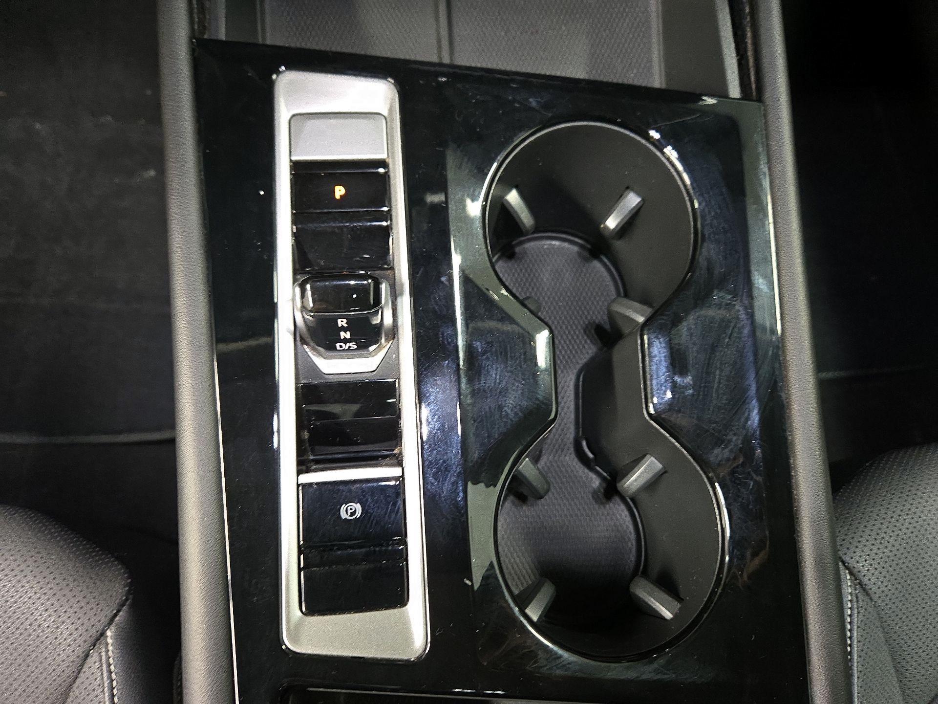 Thumbnail: 2024 Volkswagen Atlas - 16