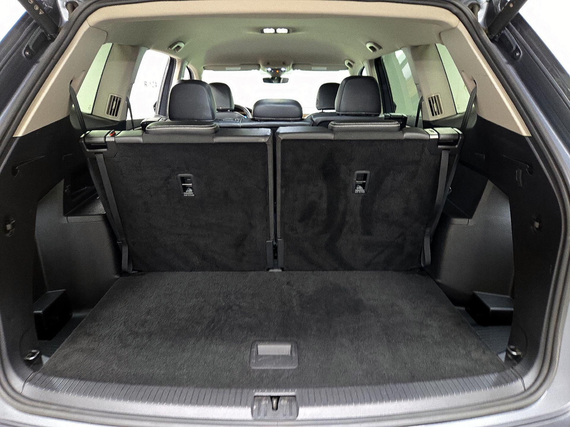 Thumbnail: 2024 Volkswagen Atlas - 20