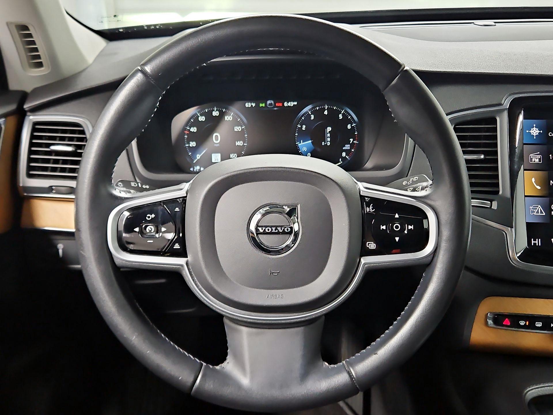 Thumbnail: 2021 Volvo XC90 - 10