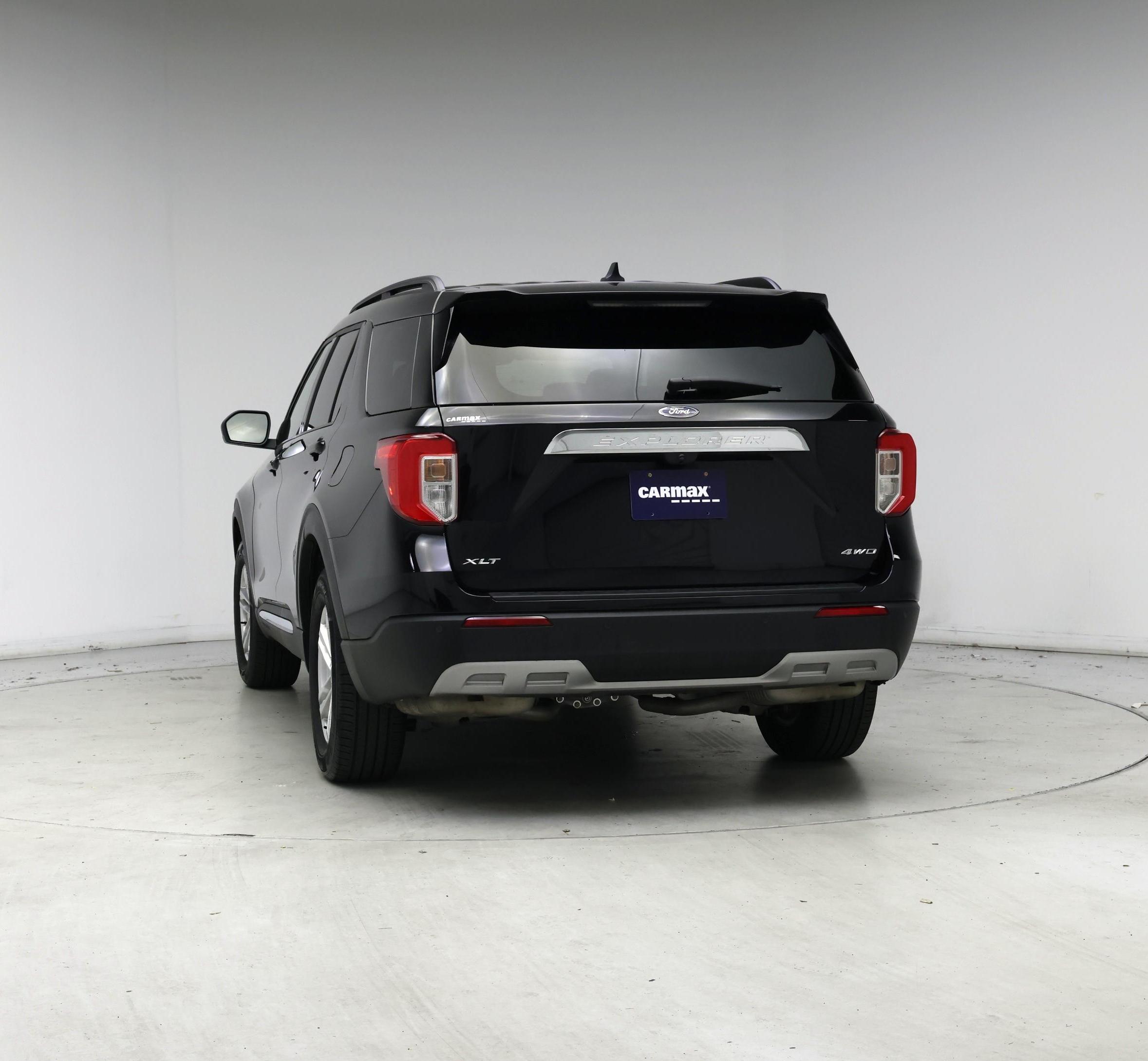 Thumbnail: 2022 Ford Explorer - 6