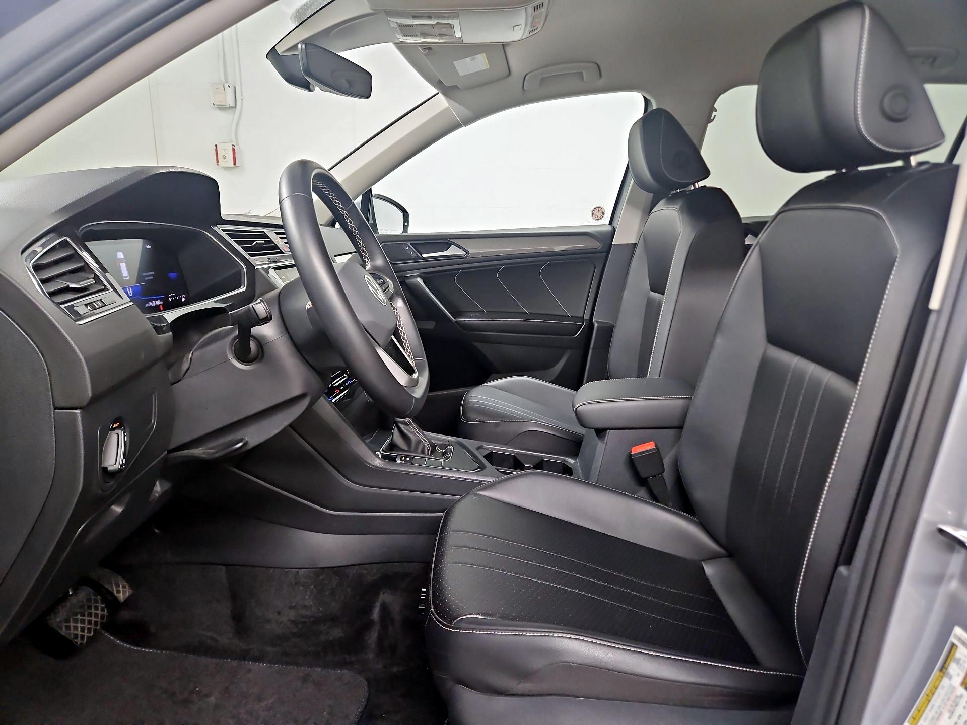 Thumbnail: 2024 Volkswagen Tiguan - 11