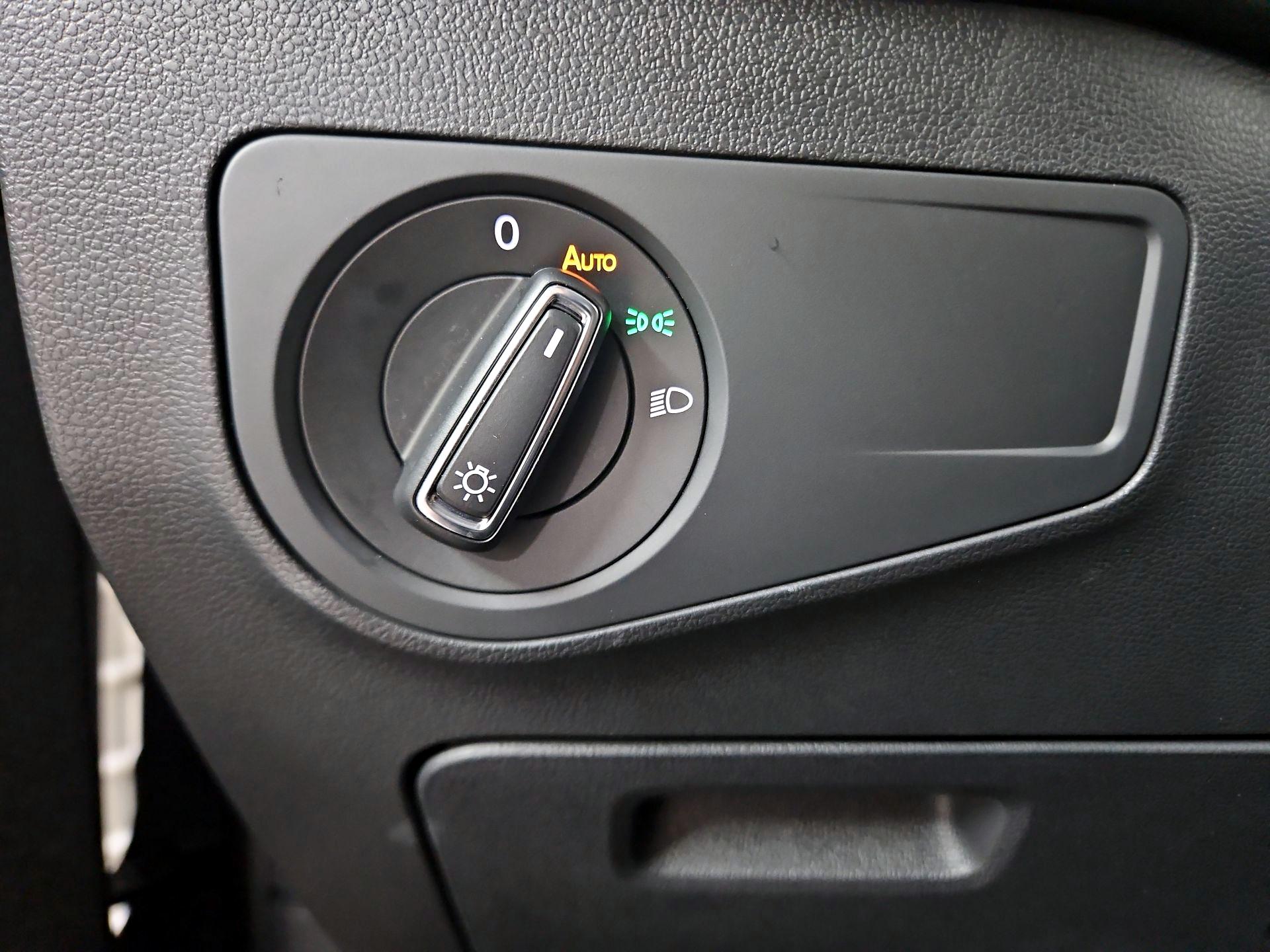 Thumbnail: 2024 Volkswagen Tiguan - 13