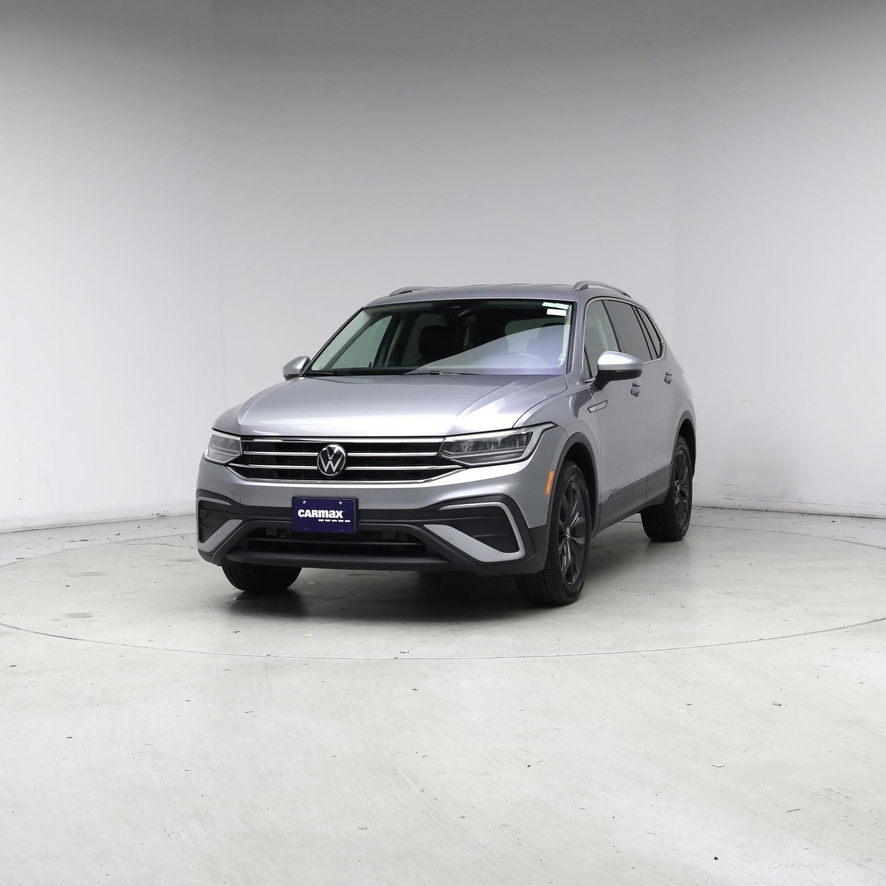 Thumbnail: 2024 Volkswagen Tiguan - 4