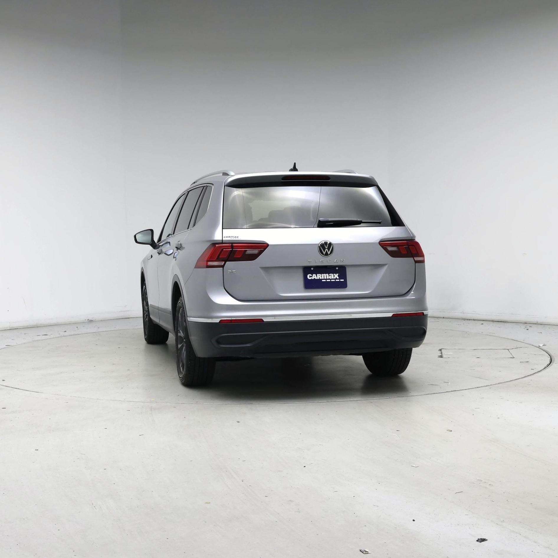 Thumbnail: 2024 Volkswagen Tiguan - 6