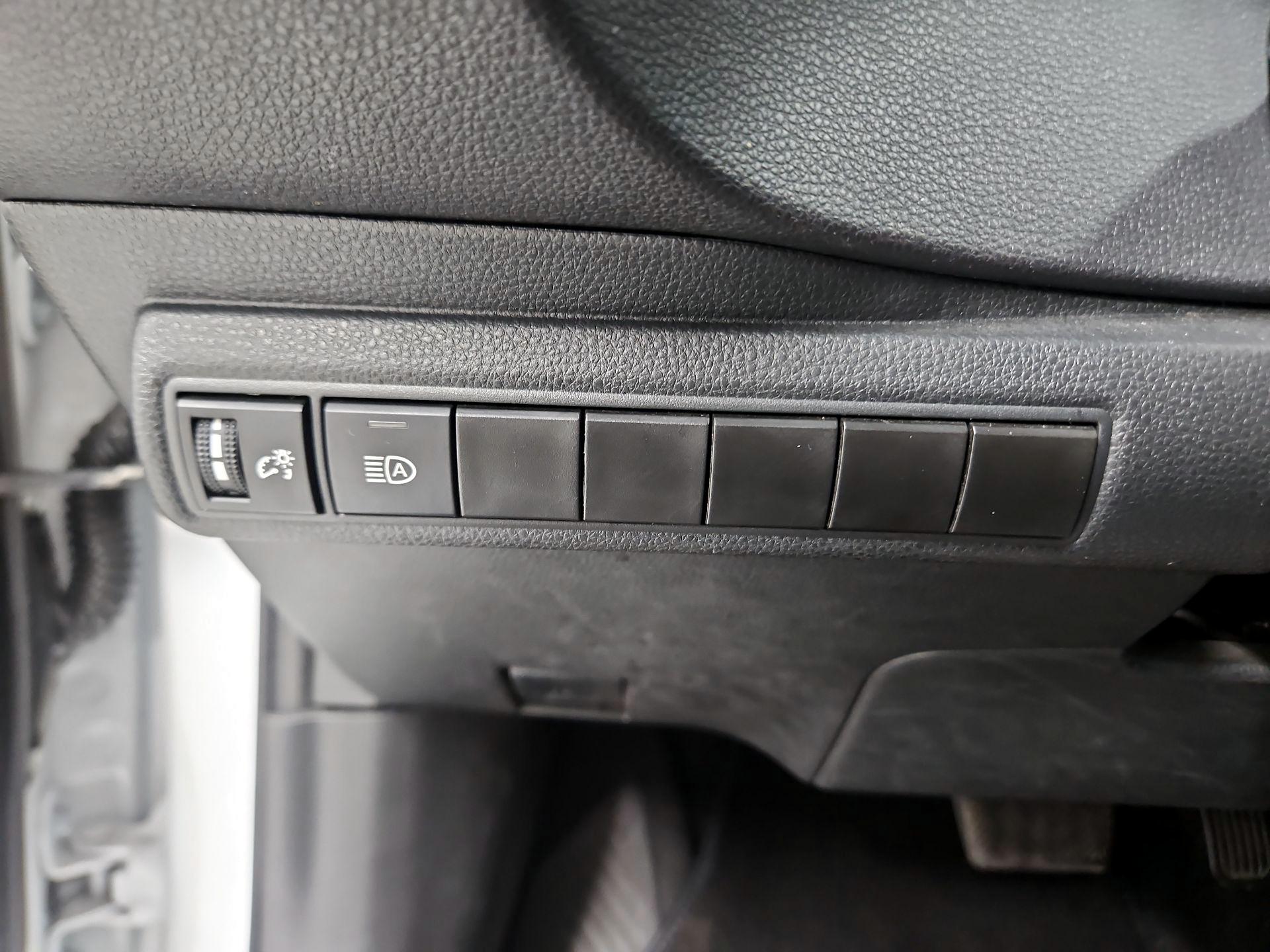 Thumbnail: 2024 Toyota Corolla - 13