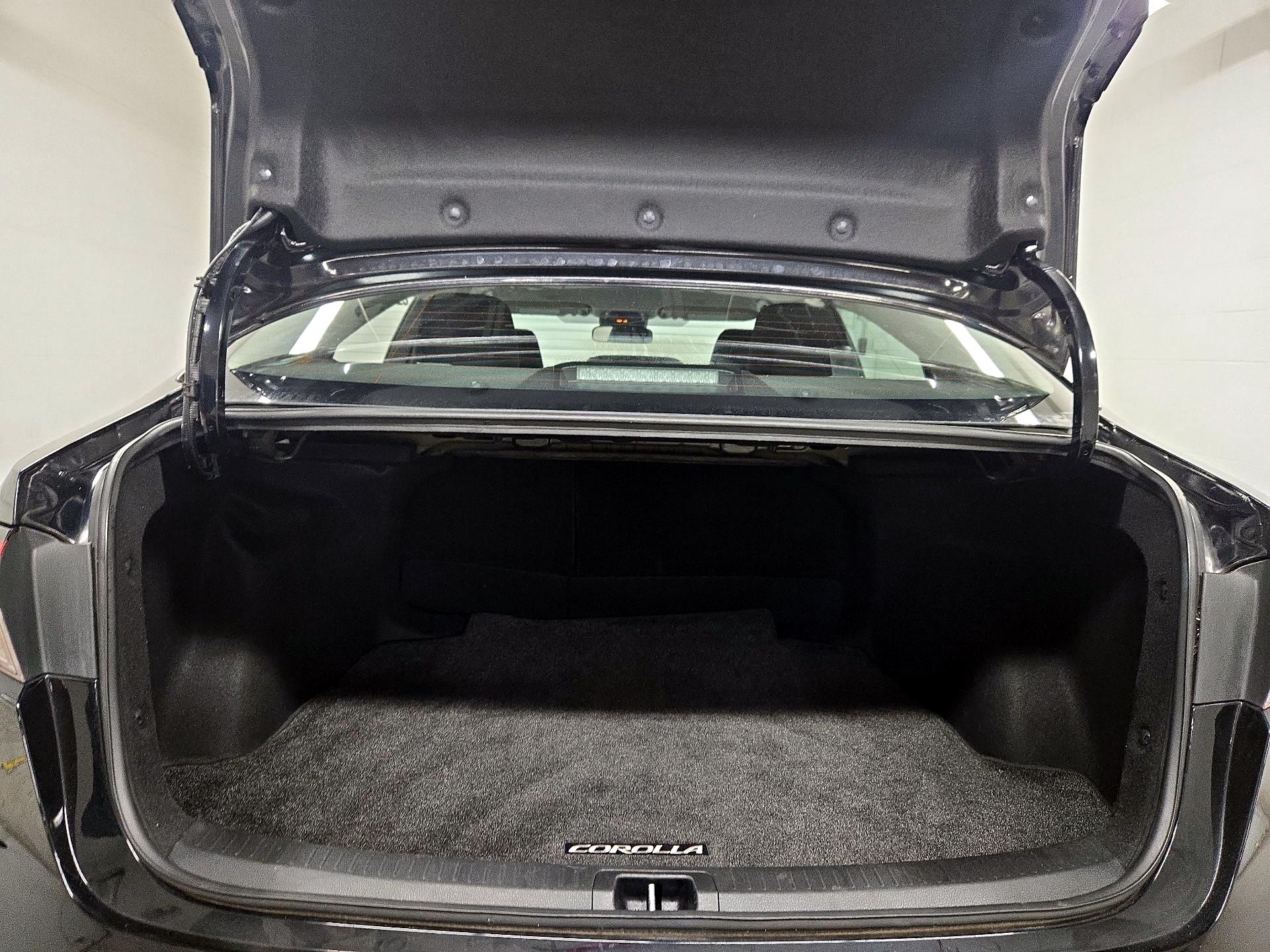 Thumbnail: 2025 Toyota Corolla - 20