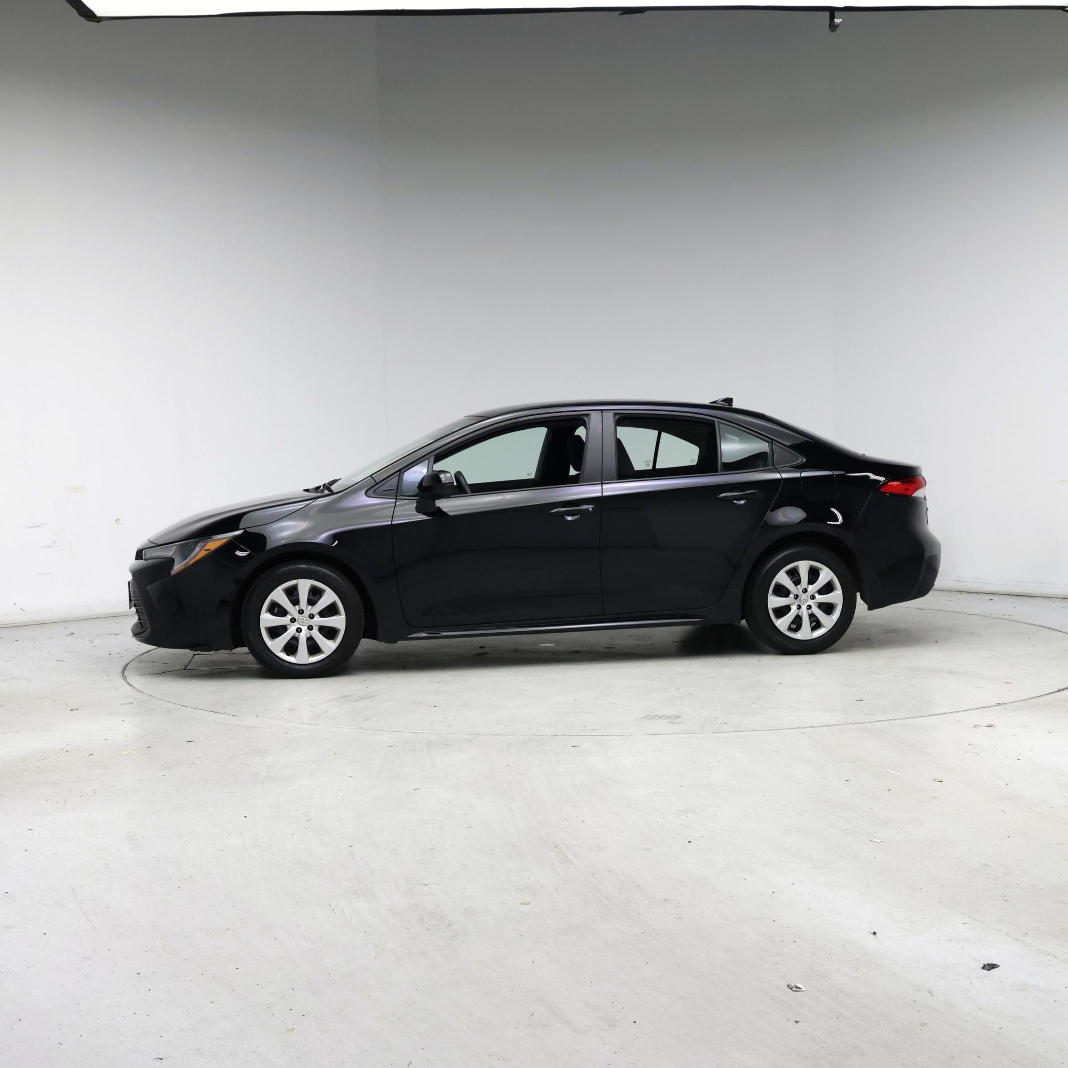 Thumbnail: 2025 Toyota Corolla - 3