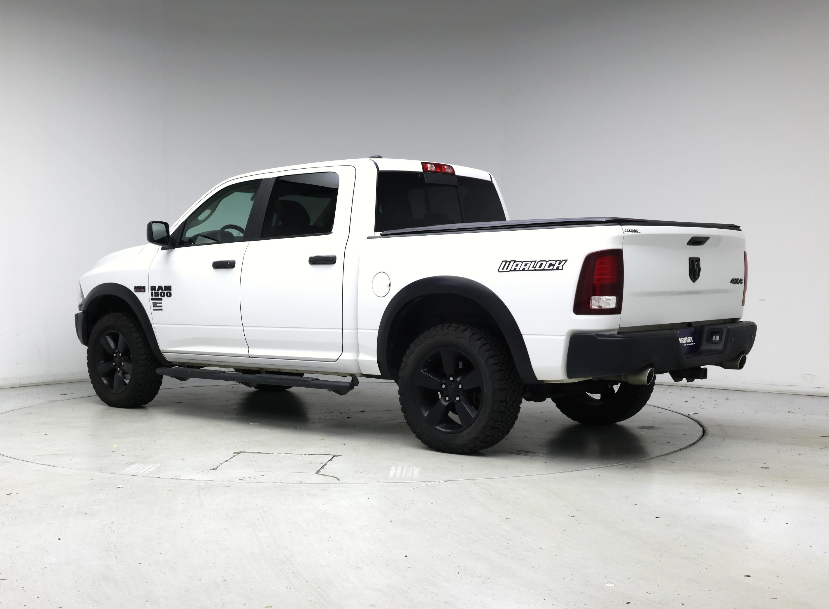 Thumbnail: 2020 RAM 1500 Classic - 2