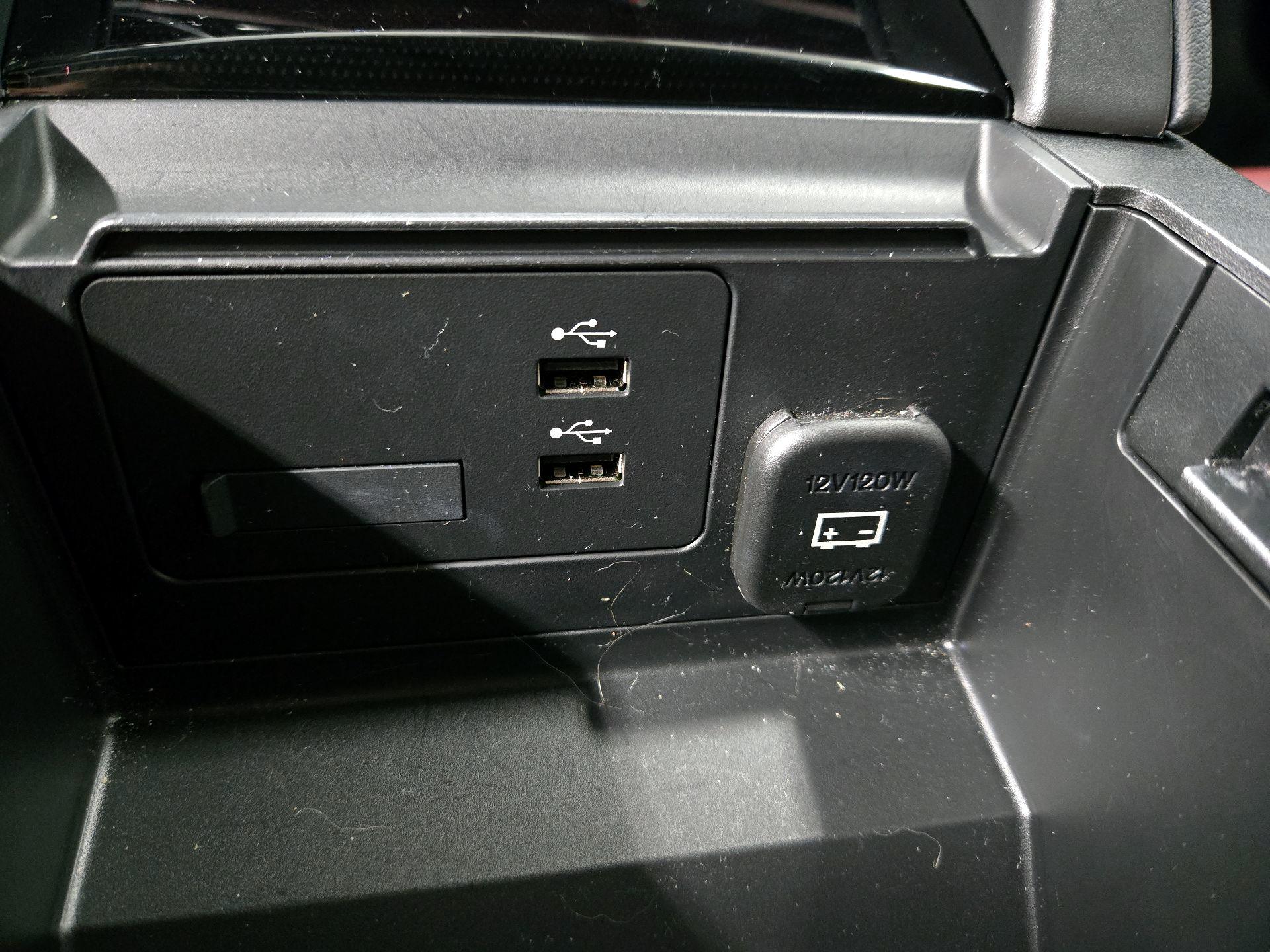 Thumbnail: 2022 Mazda Mazda3 - 19