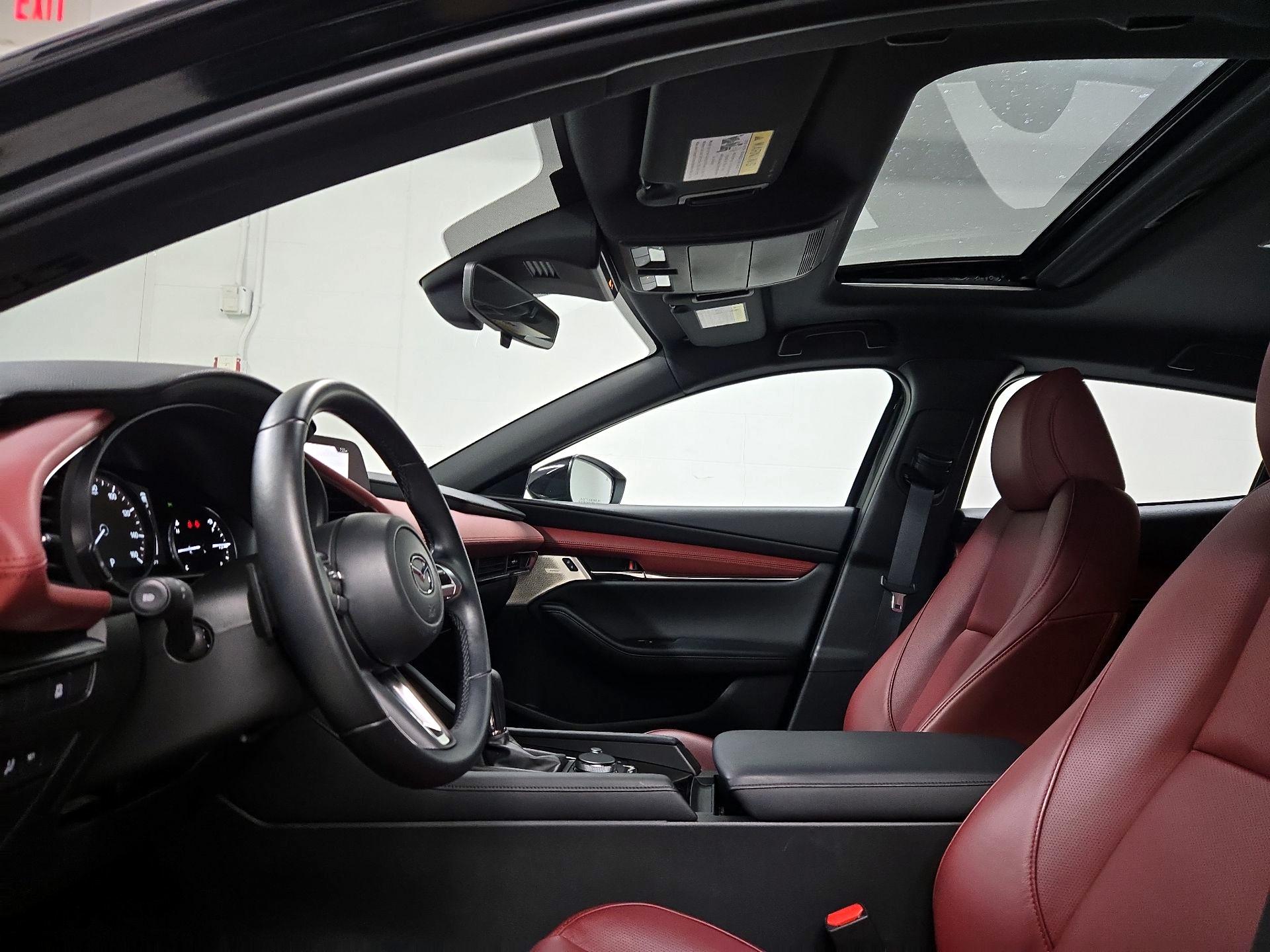 Thumbnail: 2022 Mazda Mazda3 - 20