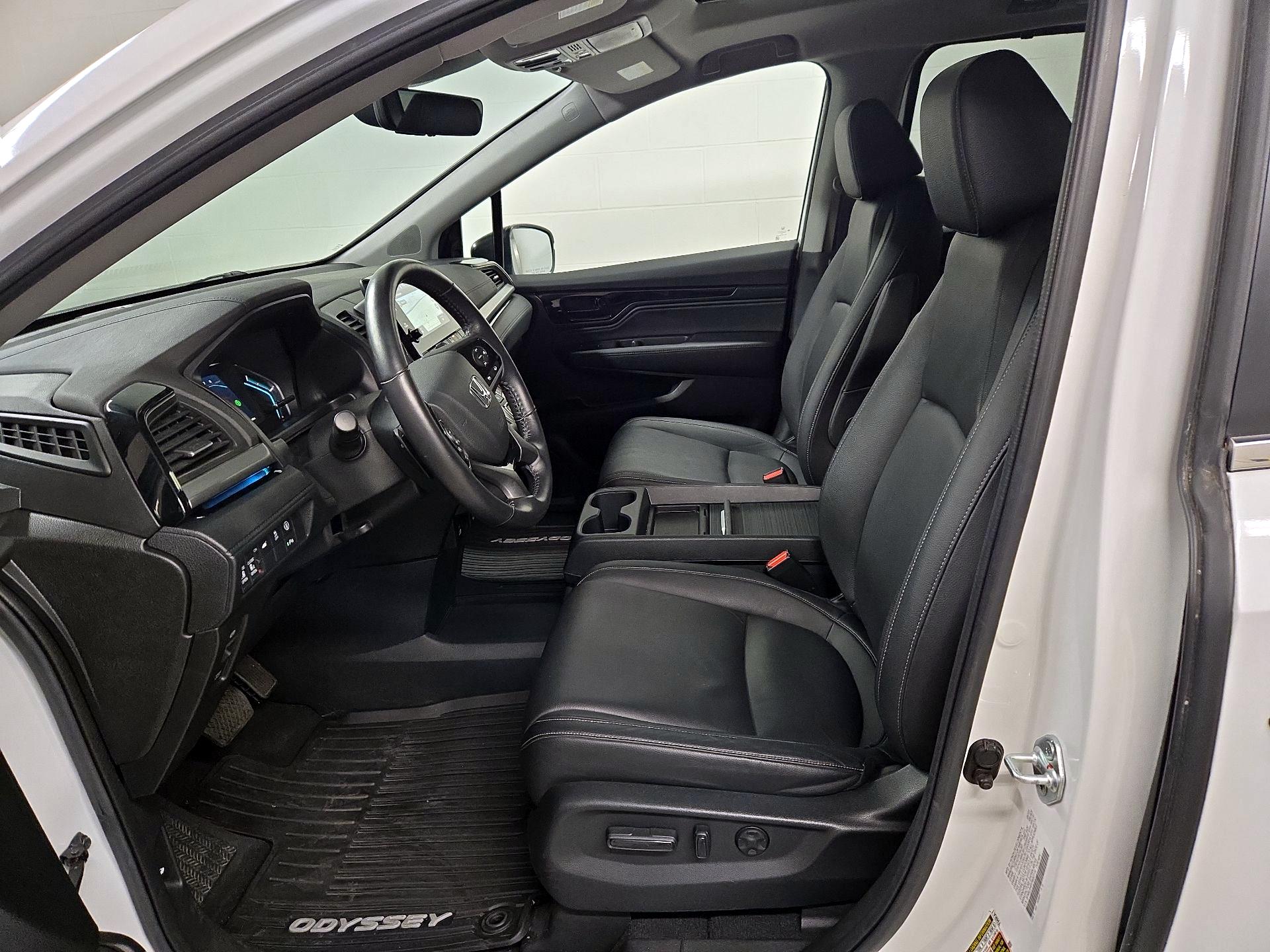 Thumbnail: 2023 Honda Odyssey - 11