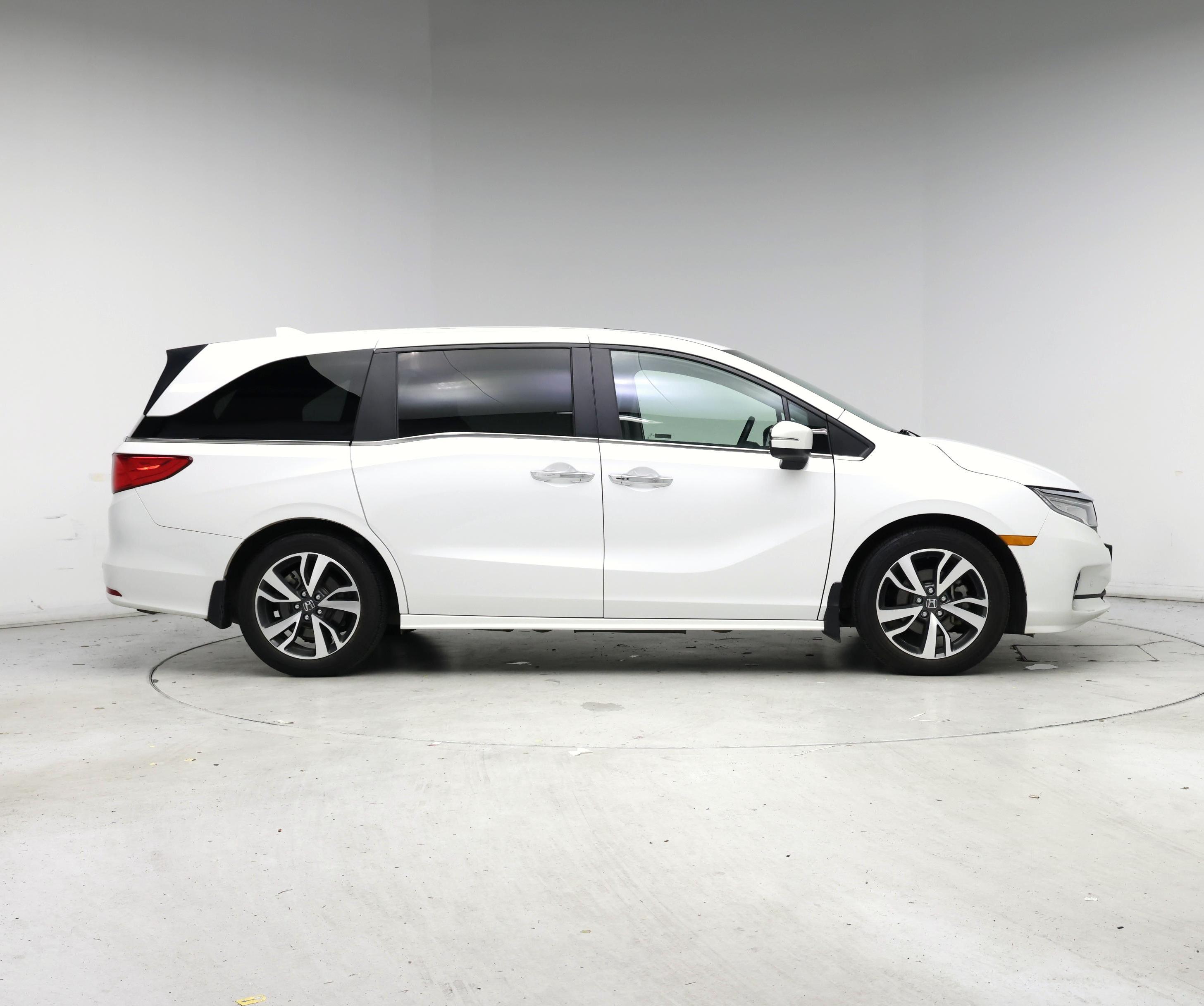 Thumbnail: 2023 Honda Odyssey - 7