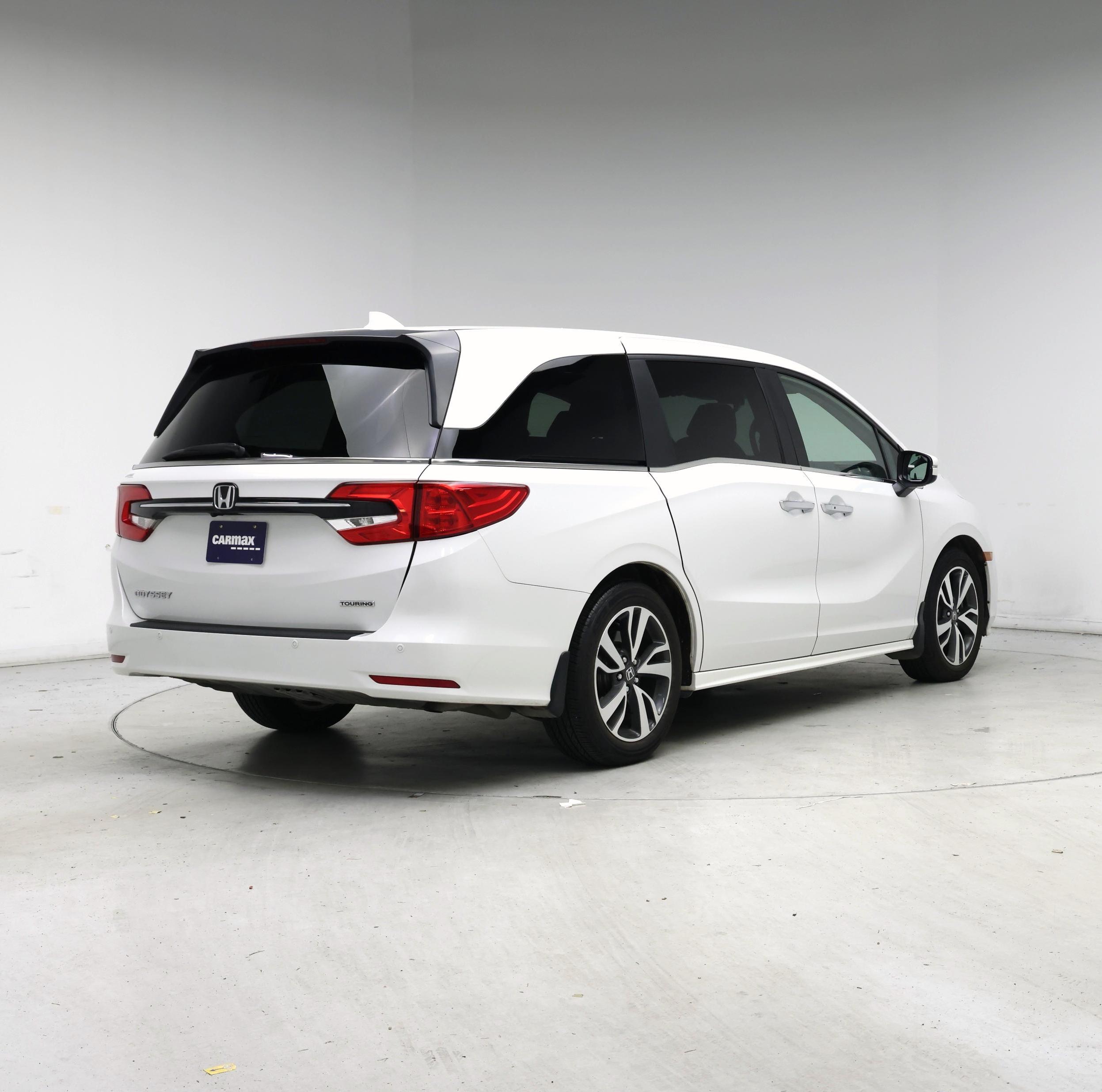 Thumbnail: 2023 Honda Odyssey - 8