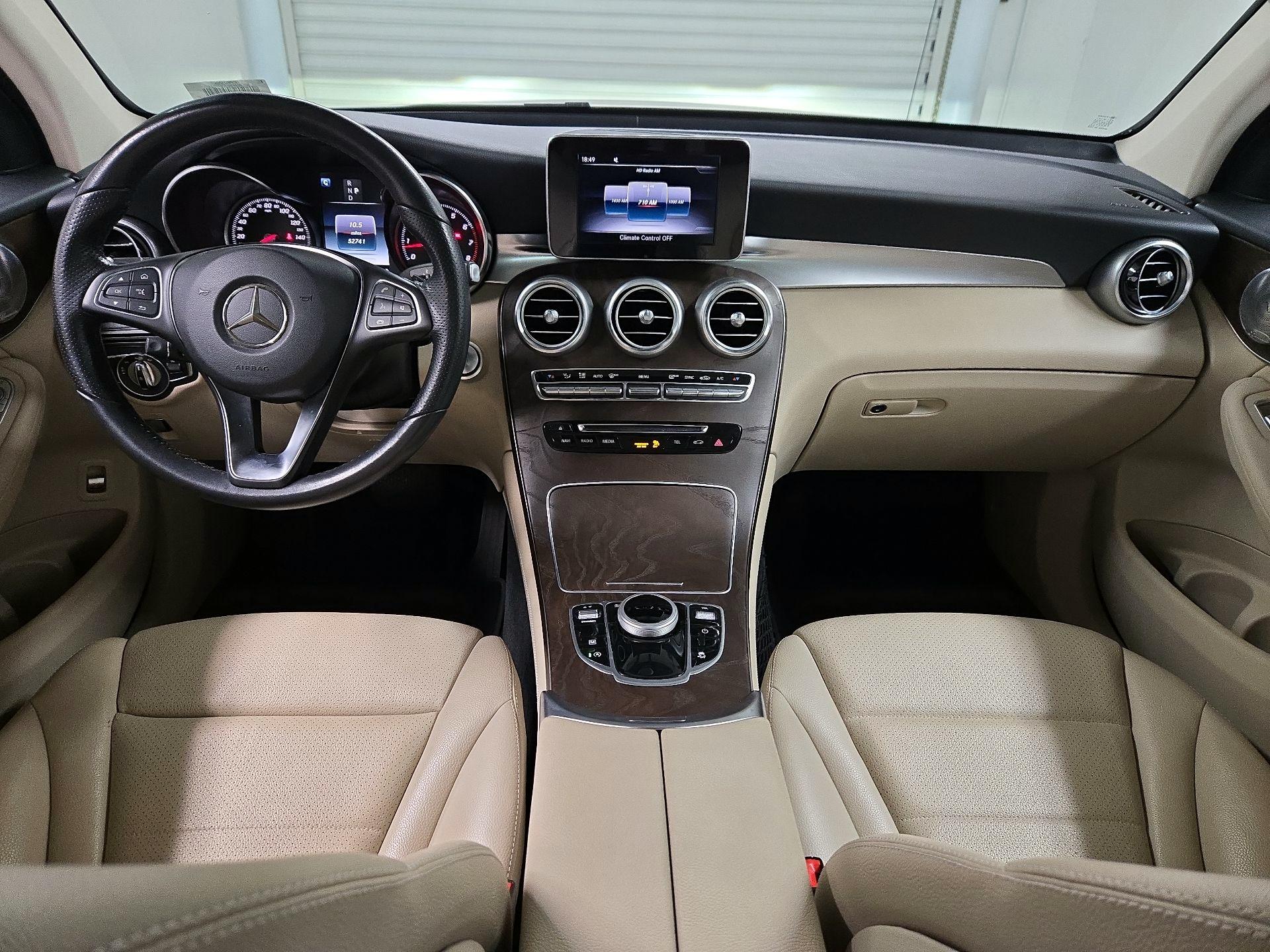 Thumbnail: 2018 Mercedes-Benz GLC - 9